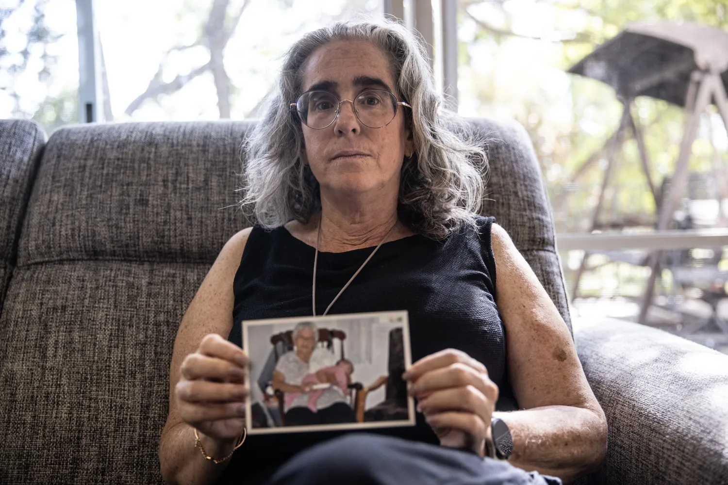 Annesi 7 Ekim'den bu yana Gazze'de esir bulunan İsrailli Neta Heiman, Binyamin Netanyahu hükümetine güvenmediğini ve Gazze halkının cezalandırılmasına karşı olduğunu söyledi (AA)