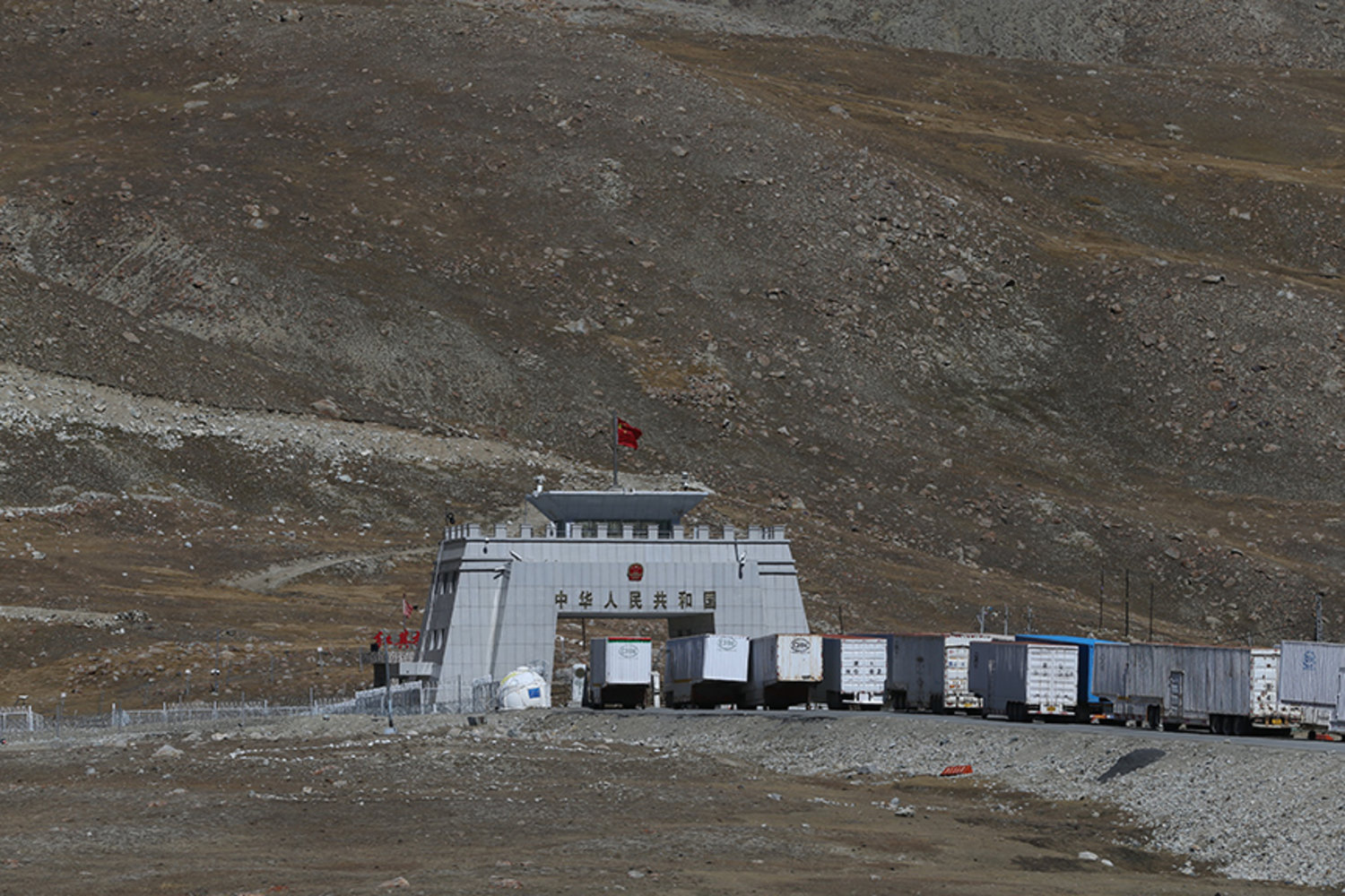 Pakistan ile Çin arasındaki sınır kapısı 4 ay süreliğine kapatıldı