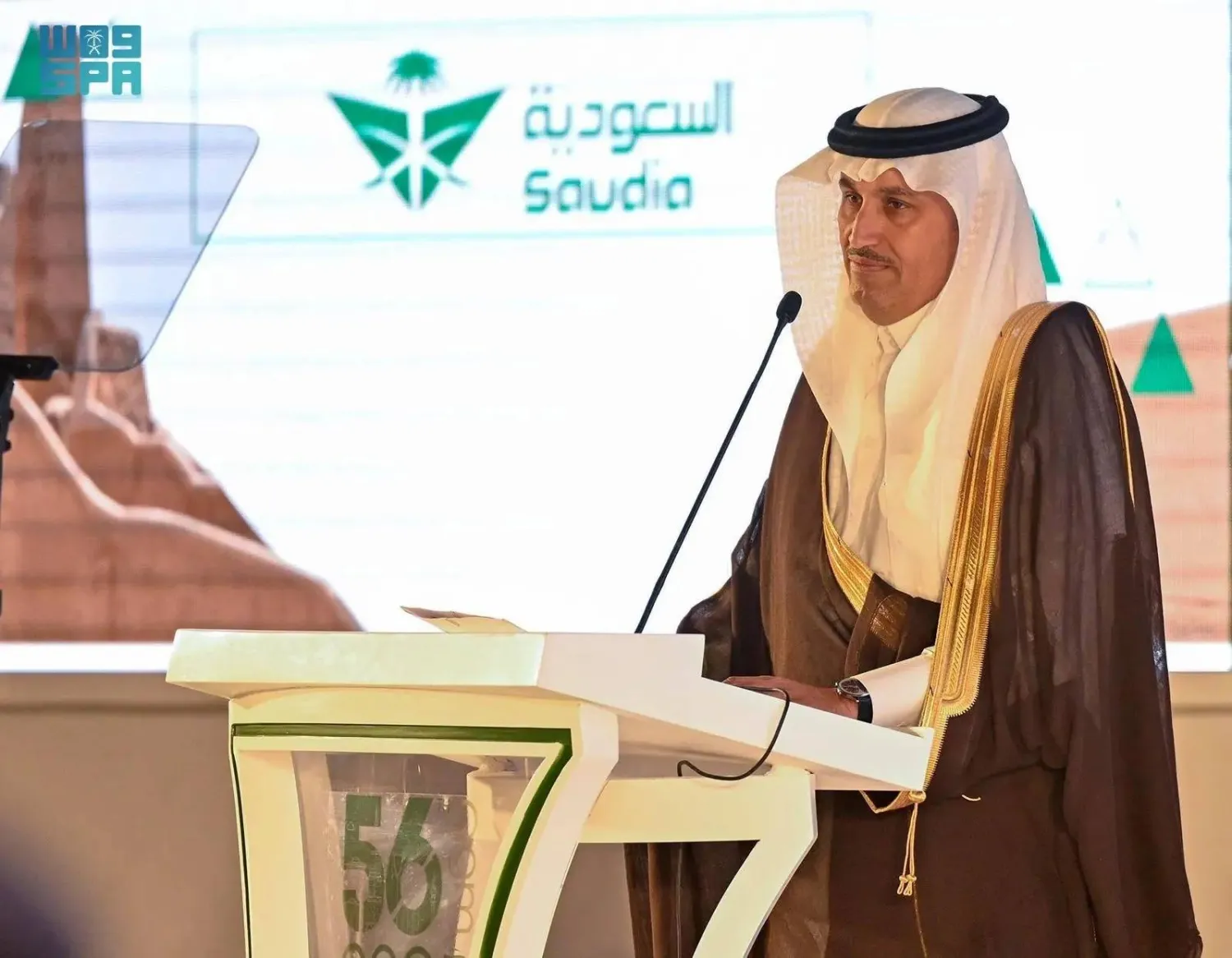 وزير النقل والخدمات اللوجيستية المهندس صالح الجاسر خلال افتتاحه أعمال الجمعية العمومية (واس)