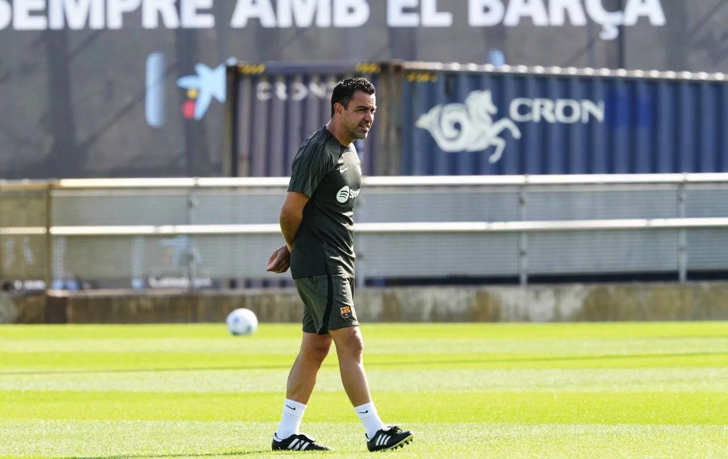 تشافي هيرنانديز مدرب برشلونة (إ.ب.أ)