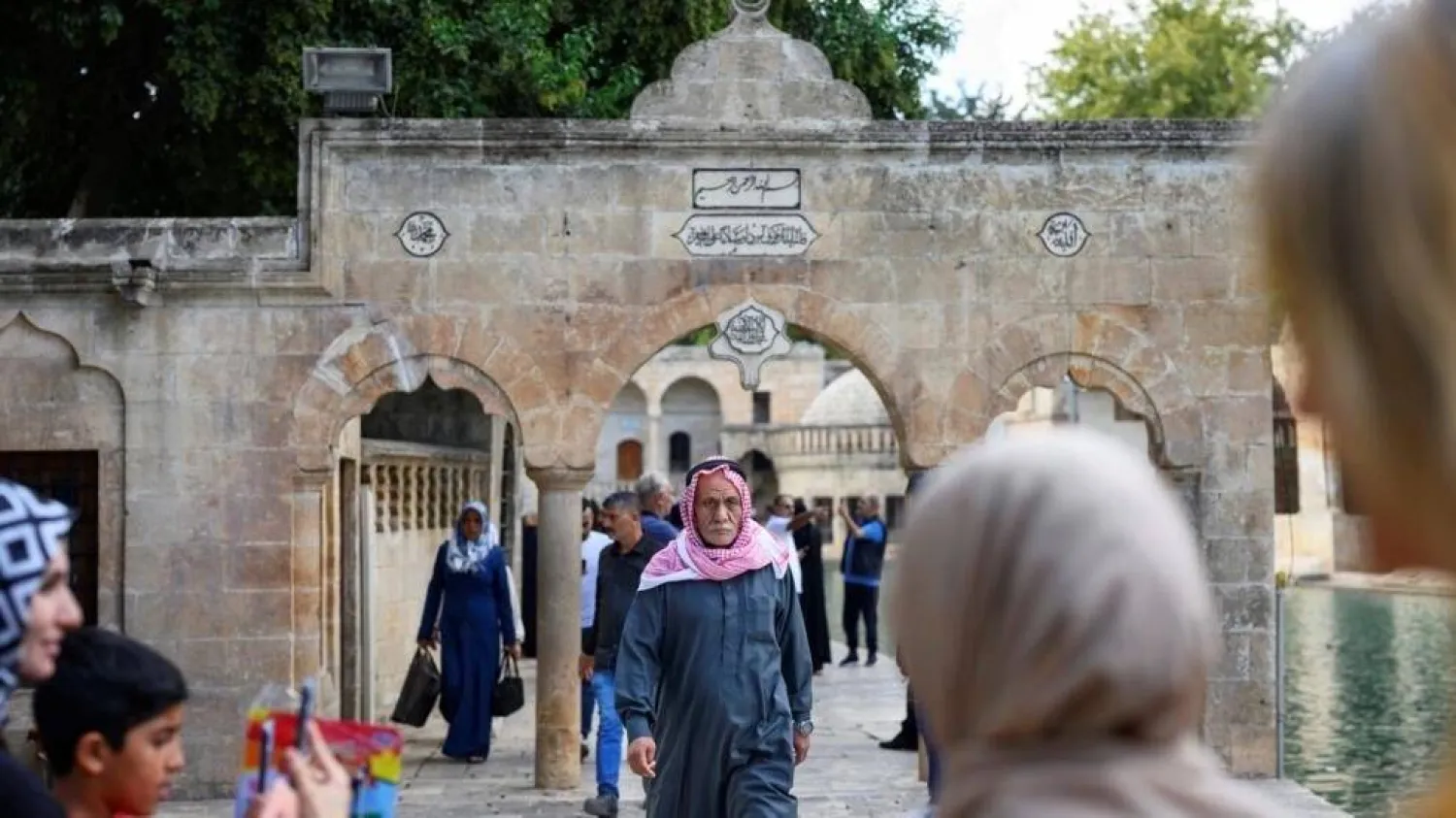 Polls show most Turks blaming Syrian migrants for their own economic problems. Yasin AKGUL / AFP
