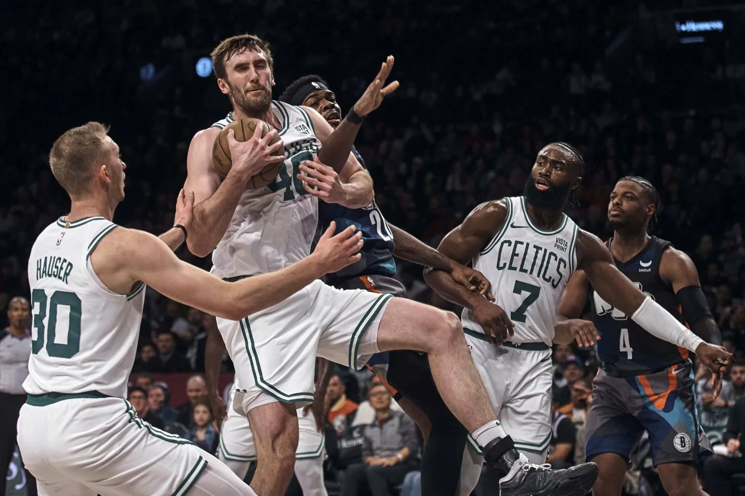 بوسطن سلتيكس احتفظ بسجله النظيف في دوري كرة السلة الأميركي للمحترفين (أ.ب)