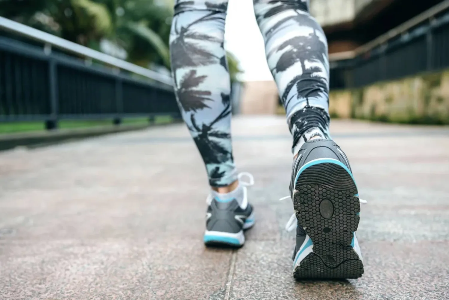 إضافة بعض الحركة الخلفية إلى يومك (غيتي)