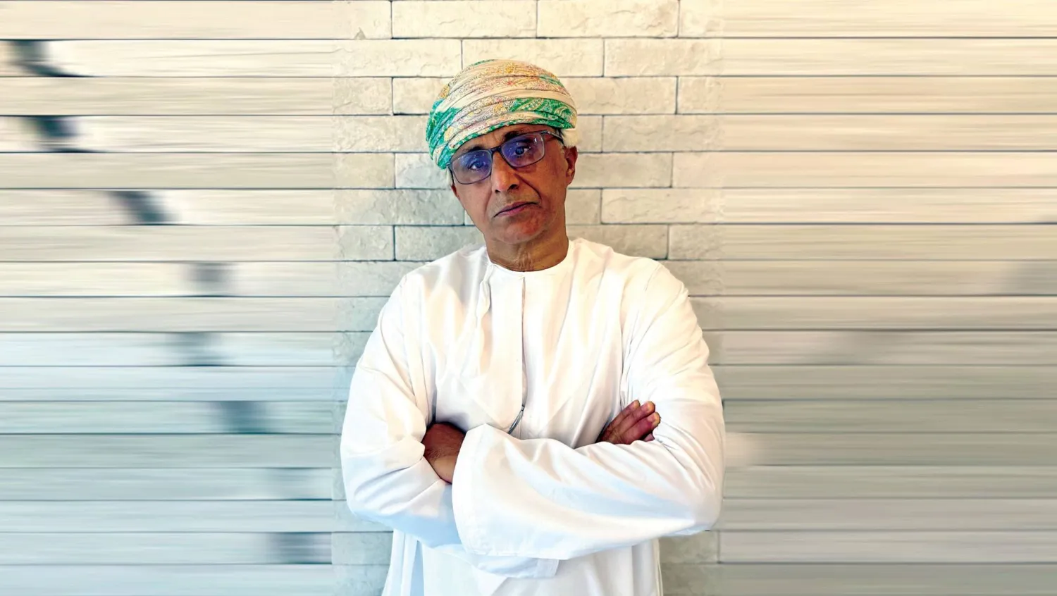 الروائي العماني محمد اليحيائي: شخصيات روايتي أعطبتها الحرب