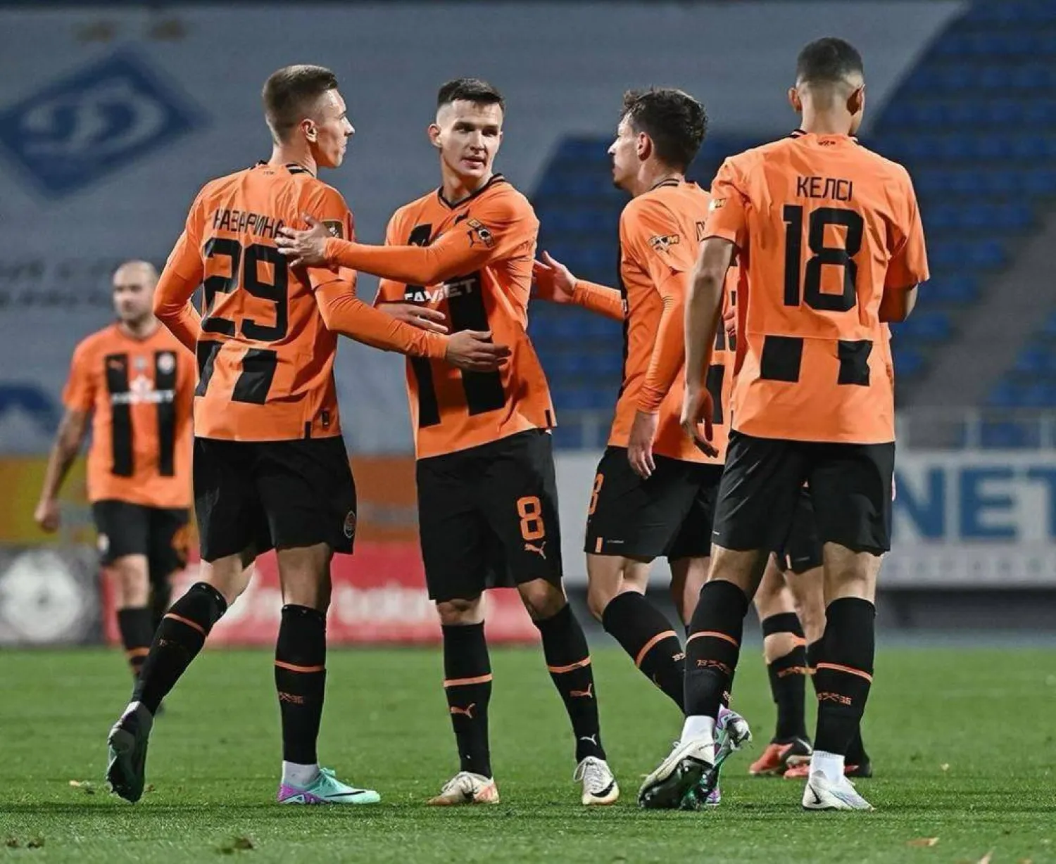 شاختار دونيتسك يخوض مباراة بيتية خارج دياره (غيتي)