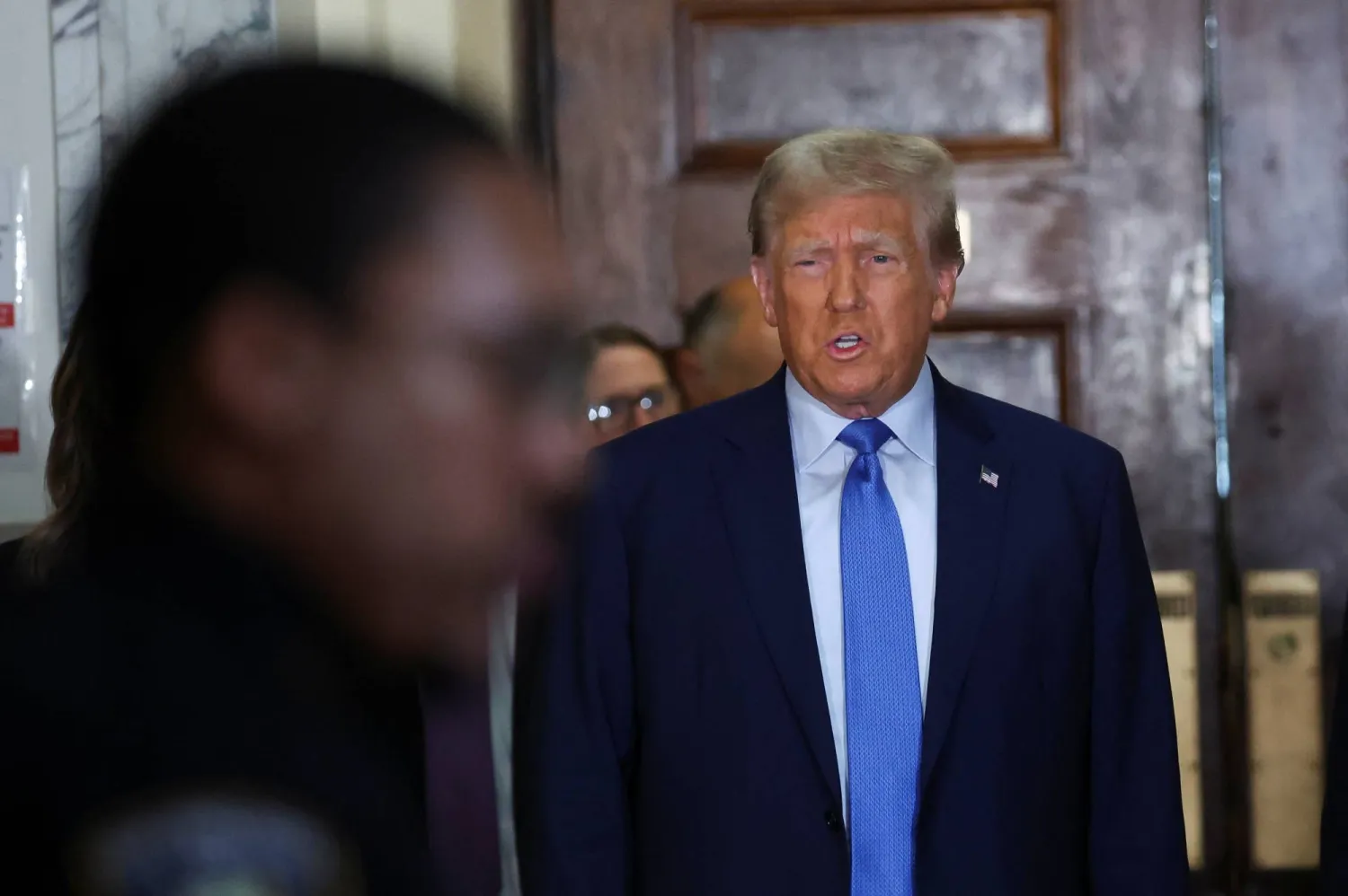 ترمب يصل إلى قاعة المحكمة في نيويورك في 6 نوفمبر 2023 (رويترز)