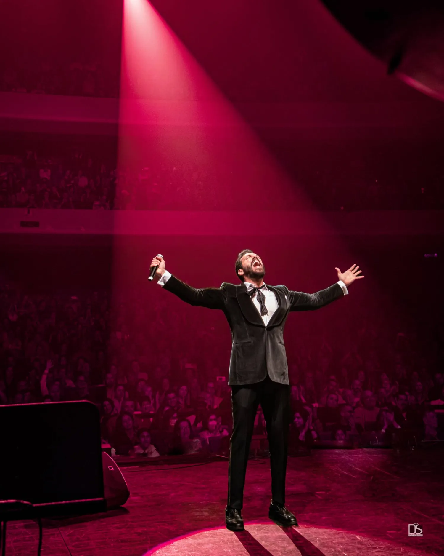 يرغب أمين هاشم في تبسيط الغناء الأوبرالي ليصل إلى الجميع (حسابه الشخصي)