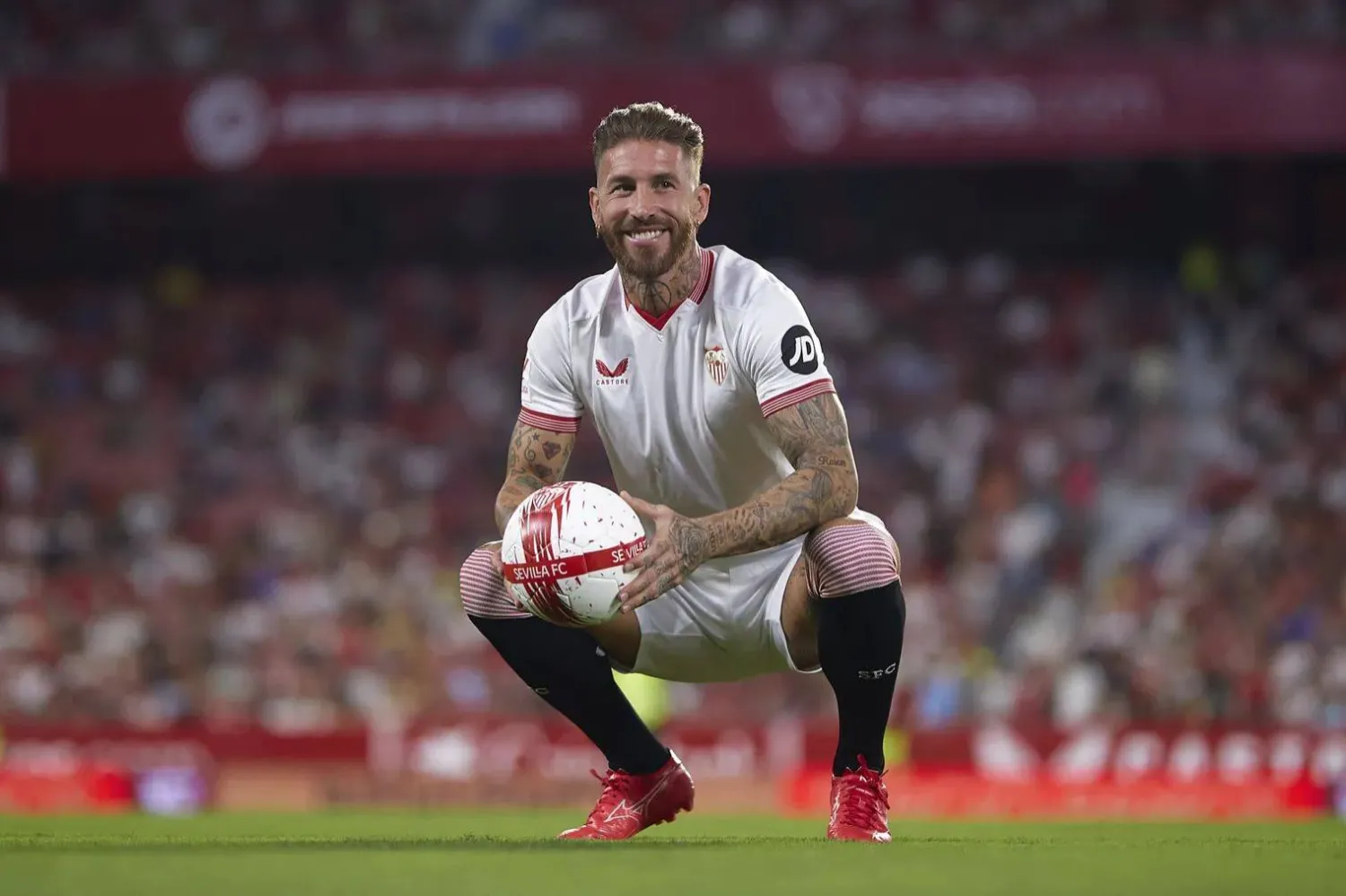 راموس يأمل ألا تمنعه إصابته من المشاركة (أ.ف.ب)