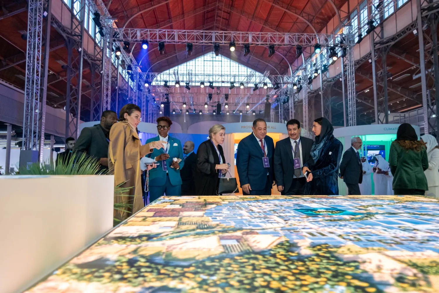 أجواء الملتقى وفّرت إطاراً للميزات والمقومات التي تؤهل الرياض للفوز باستضافة «إكسبو 2030» (الشرق الأوسط)