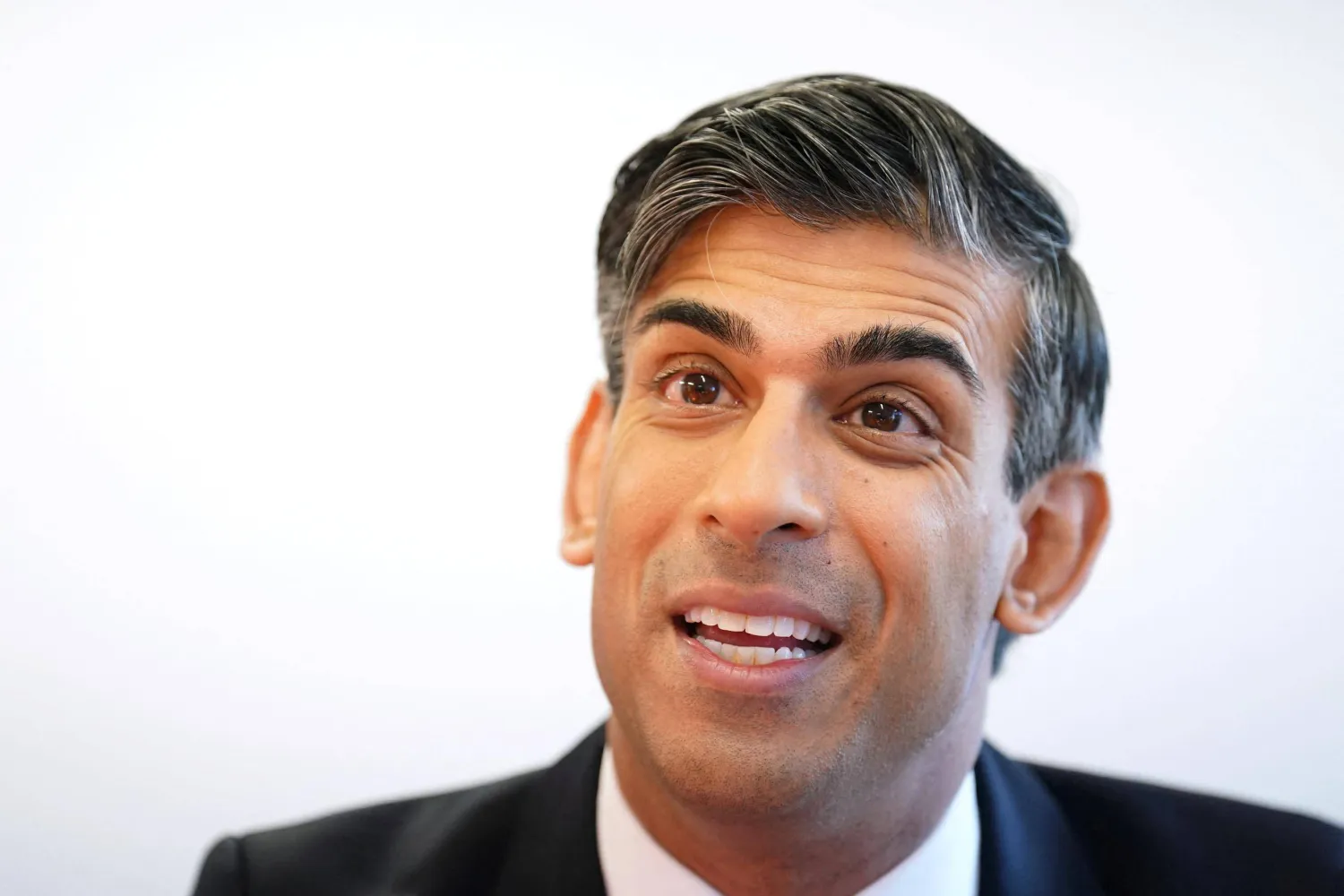 رئيس الوزراء البريطاني ريشي سوناك (رويترز)