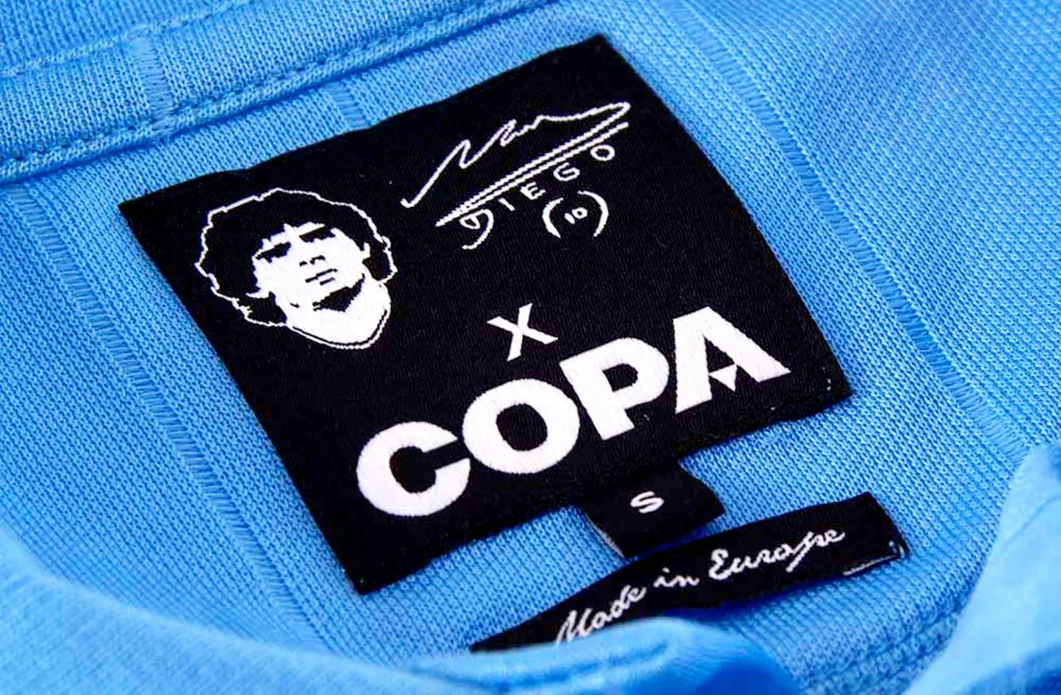 العلامة التجارية الخاصة بأسطورة الأرجنتين مارادونا أثارت سجالاً قانونياً طويلاً بين الورثة ومحاميه (الشرق الأوسط)