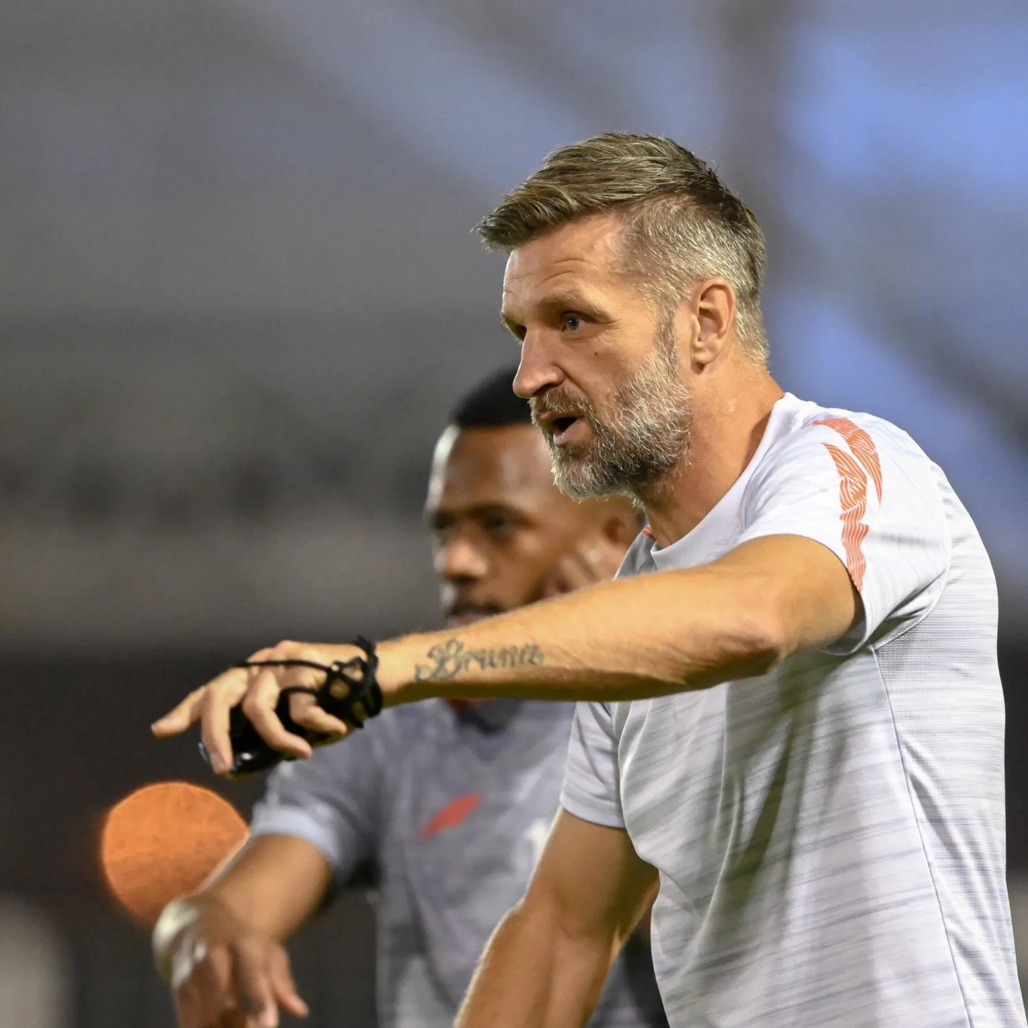 الشباب بدأ بالنهوض مجدداً تحت قيادة إيغور بيسكان (نادي الشباب)