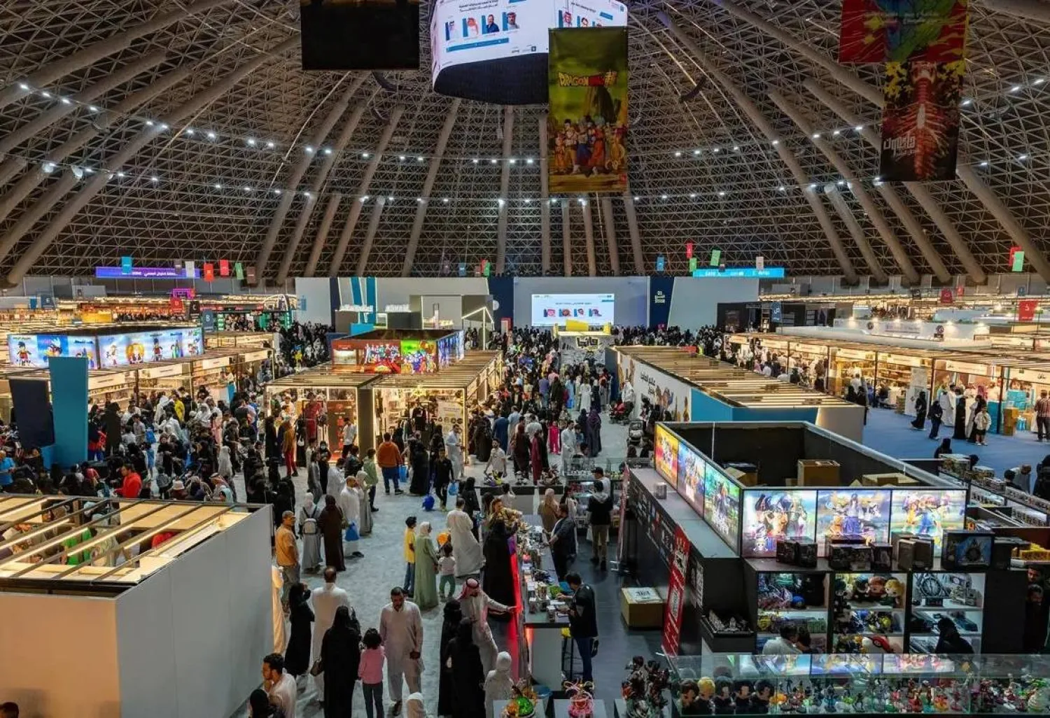 يوفّر المعرض تجربة ثقافية متكاملة لمختلف أطياف المجتمع (واس)