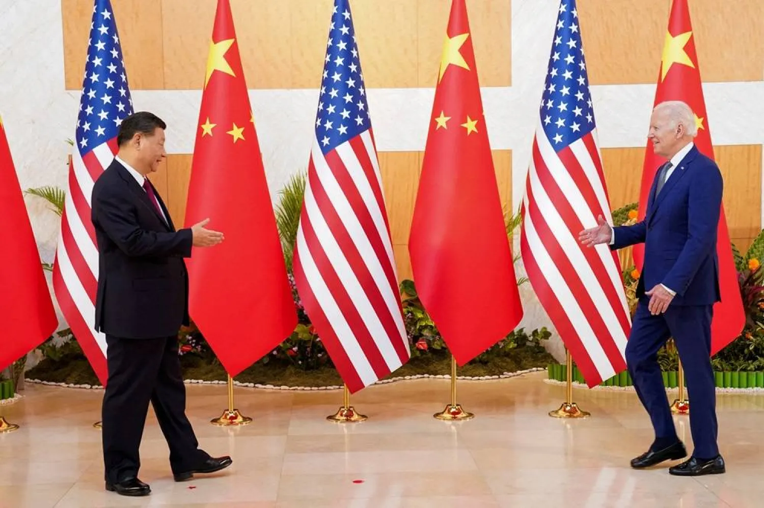 US President Joe Biden meets with Chinese President Xi Jinping on the sidelines of the G20 leaders' summit in Bali, Indonesia, November 14, 2022. (Reuters)