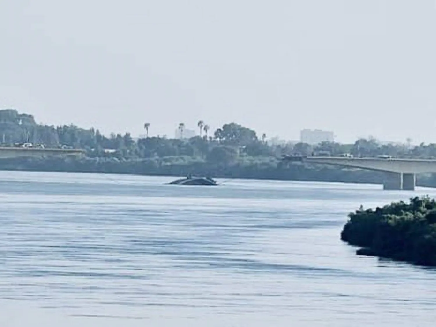 صورة لجسر شمبات بعد القصف (متداول)