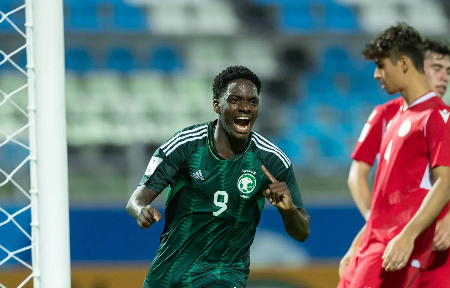 طلال حاجي قد يصبح ثاني أصغر لاعب في المنتخب السعودي (الشرق الأوسط)