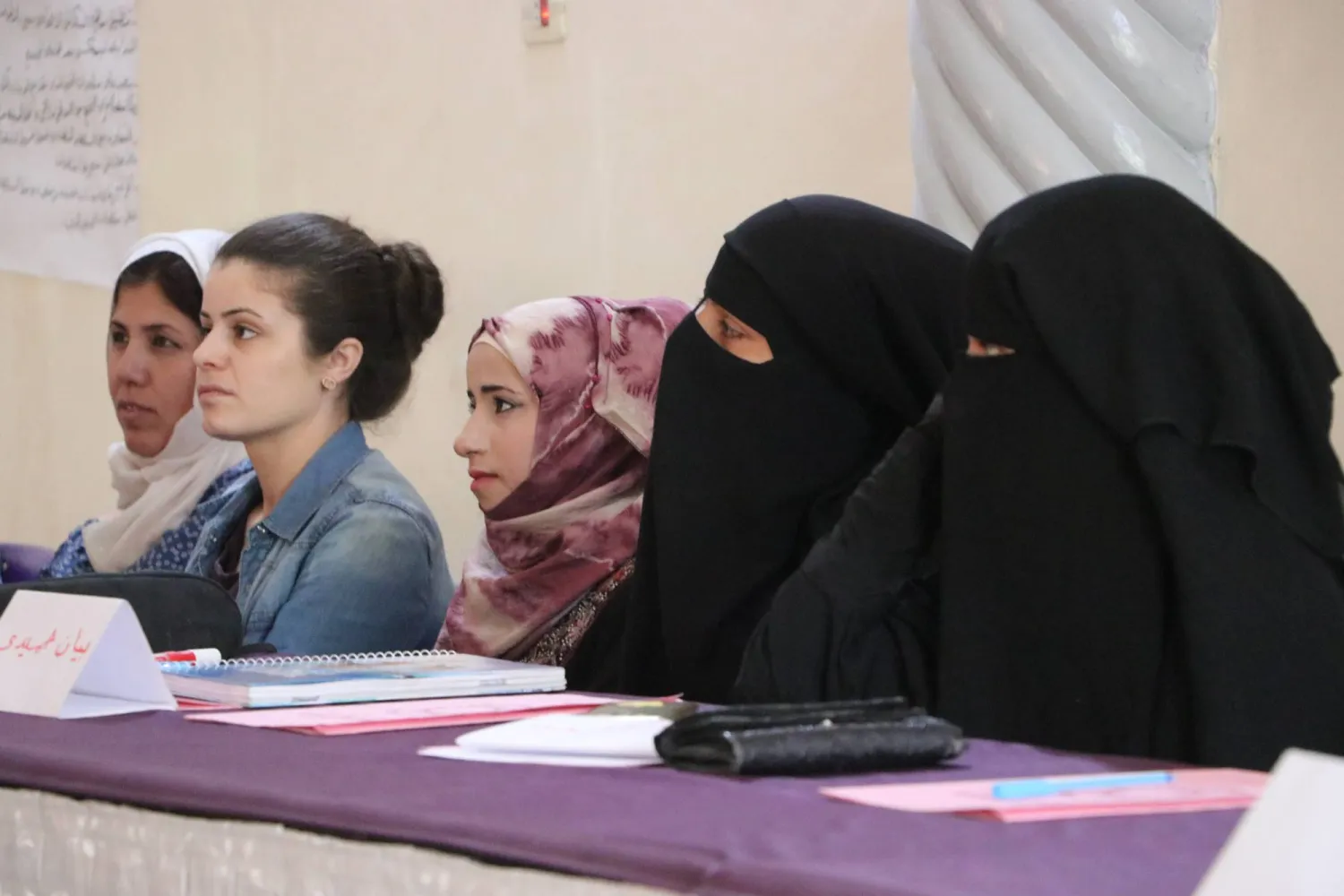 ورشة دعم نفسي خلال العام الحالي للنازحات العائدات من مخيم الهول بغية إدماجهن في المجتمع (الشرق الأوسط)