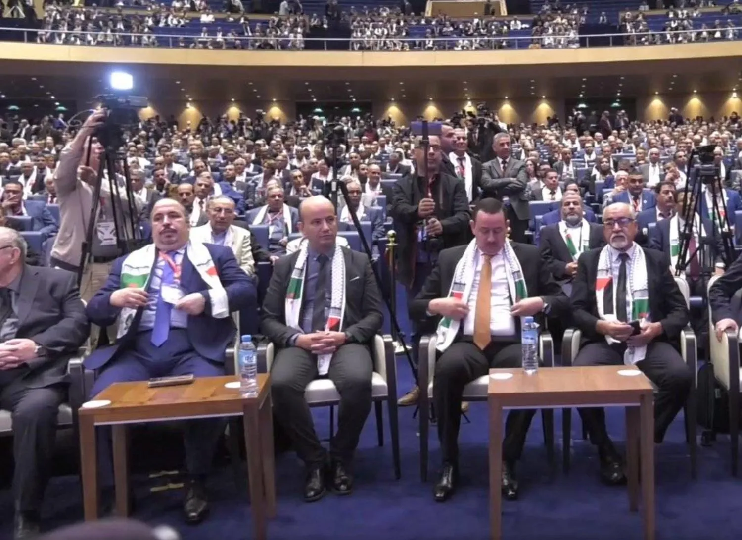 Ulusal Kurtuluş Cephesi (FLN) olağan kongresinden bir kare (FLN)