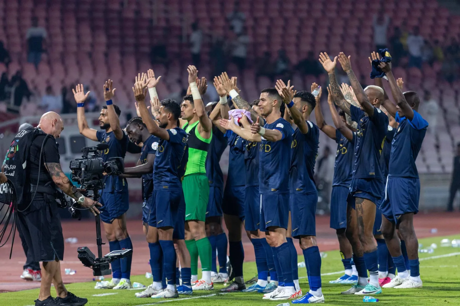 فرحة نصراوية عقب الفوز على الوحدة (تصوير: محمد المانع)