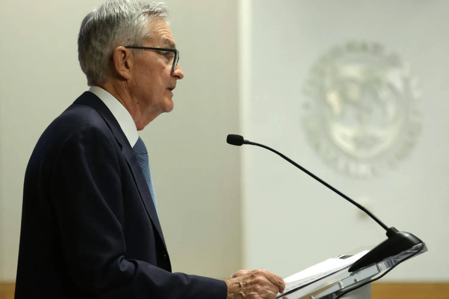 رئيس «الاحتياطي الفيدرالي» جيروم باول أبقى الباب مفتوحاً أمام زيادة جديدة في الفائدة (أ.ف.ب)