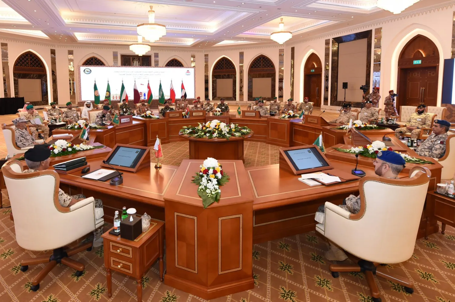جانب من اجتماع رؤساء أركان دول مجلس التعاون الخليجي في مسقط (كونا)