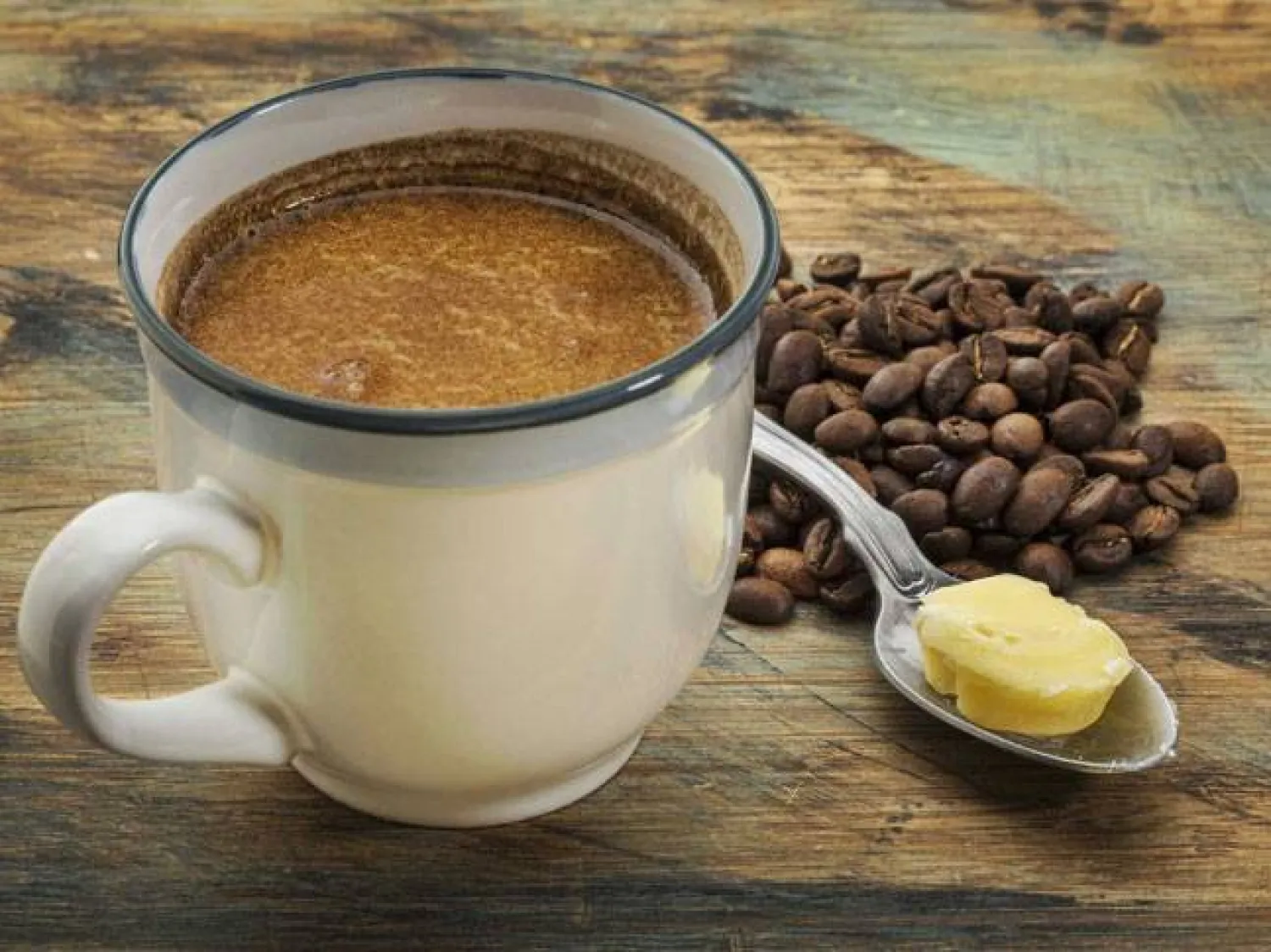 هل لإضافة الزبدة للقهوة فوائد صحية؟