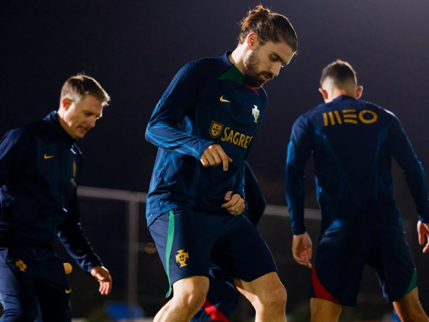 نيفيز خلال تدريبات البرتغال الأخيرة استعداداً لملاقاة ليشتنشتاين (الشرق الأوسط) 