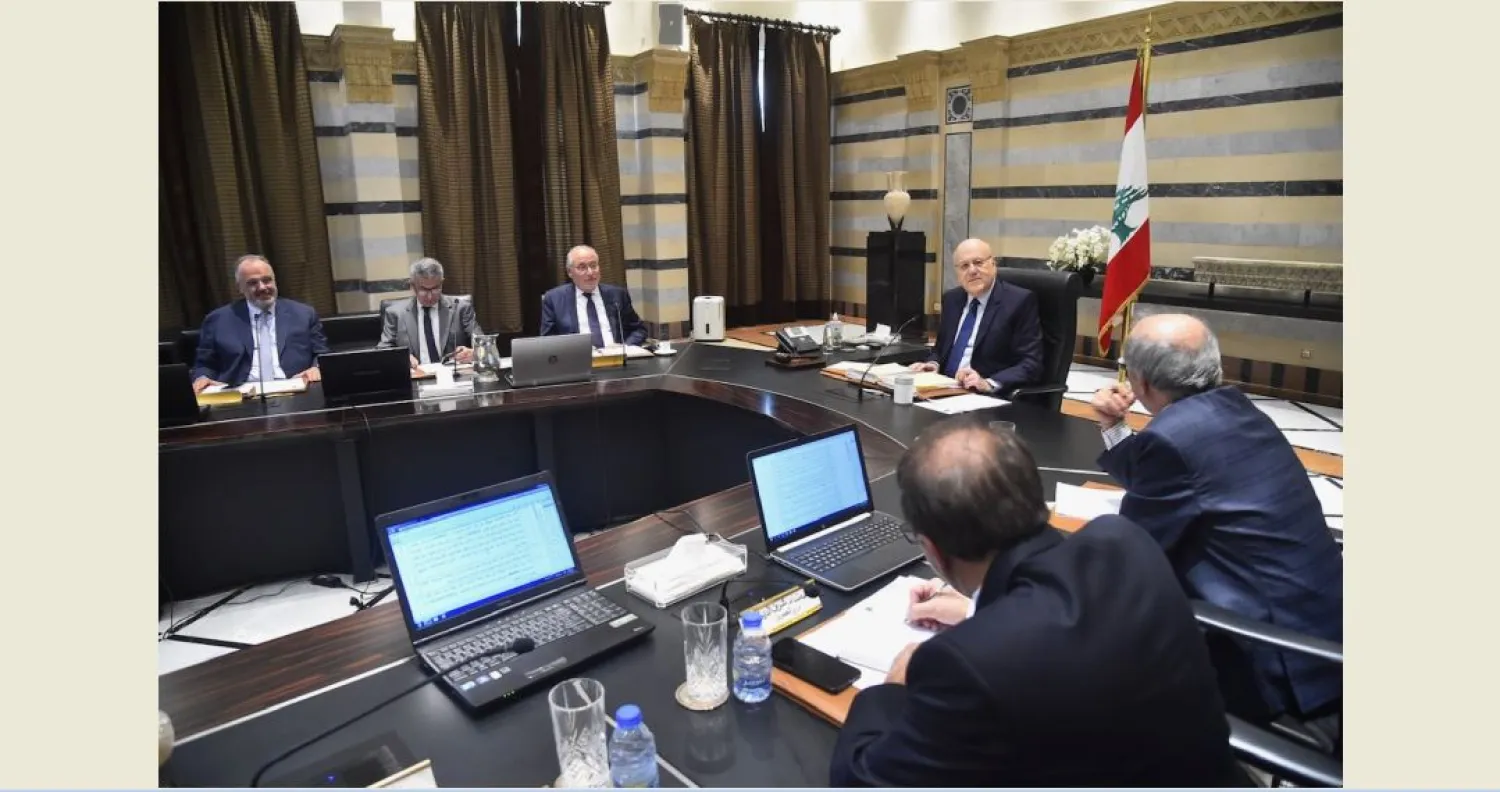 الرئيس نجيب ميقاتي مترئساً جلسة مجلس الوزراء (الوكالة الوطنية)