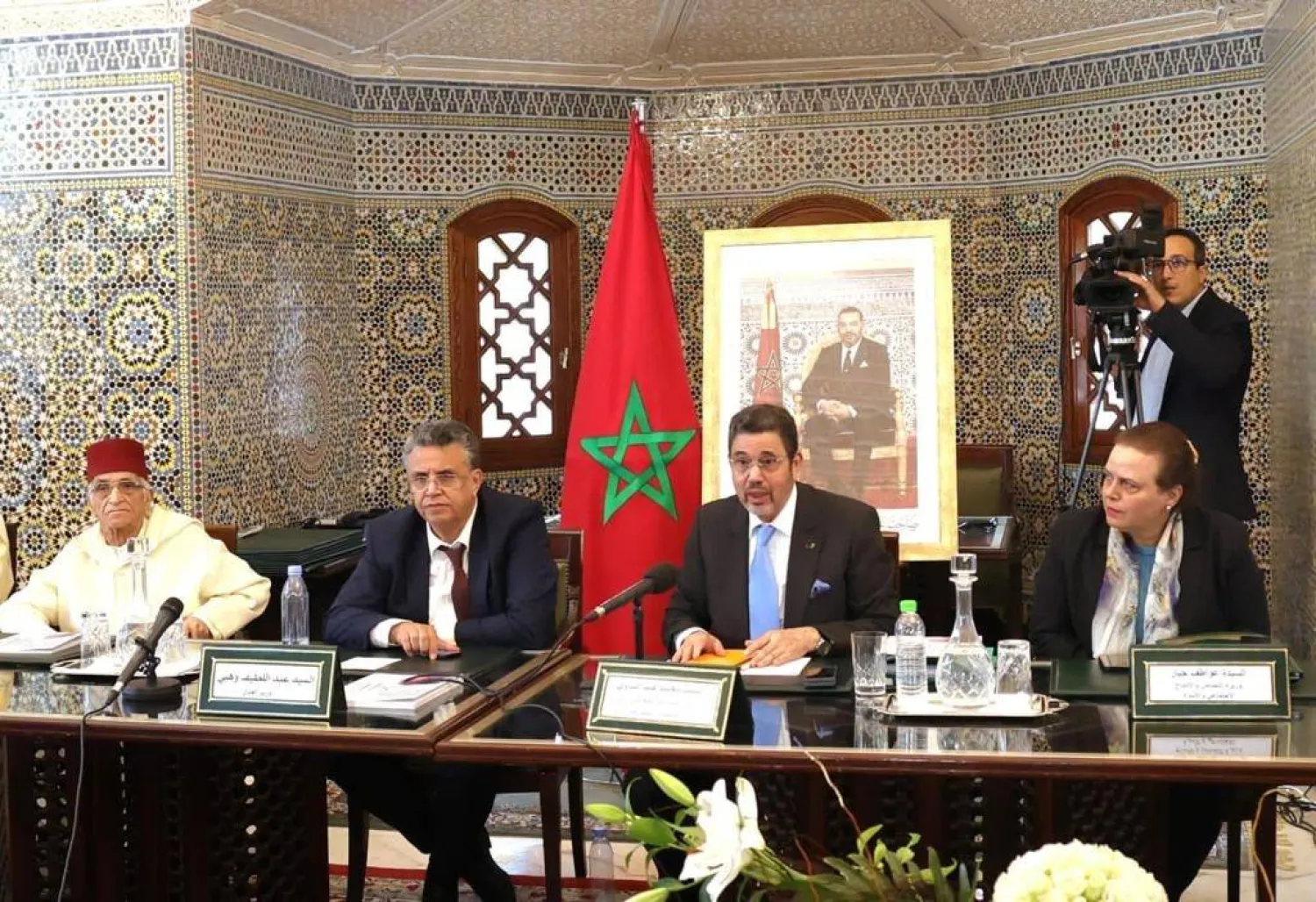 أعضاء من الهيئة المكلفة مراجعة مدونة الأسرة خلال إحدى جلسات الاستماع (الشرق الأوسط)