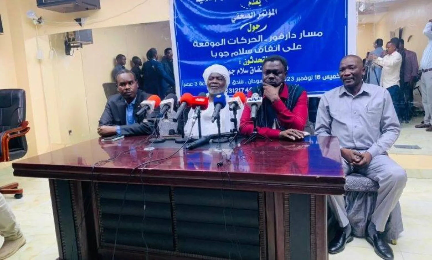 صورة متداولة للمؤتمر الصحافي للفصائل الموقعة على اتفاق جوبا