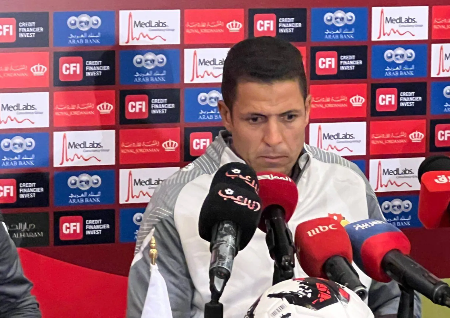 حسين عموتة مدرب منتخب الأردن (الشرق الأوسط)