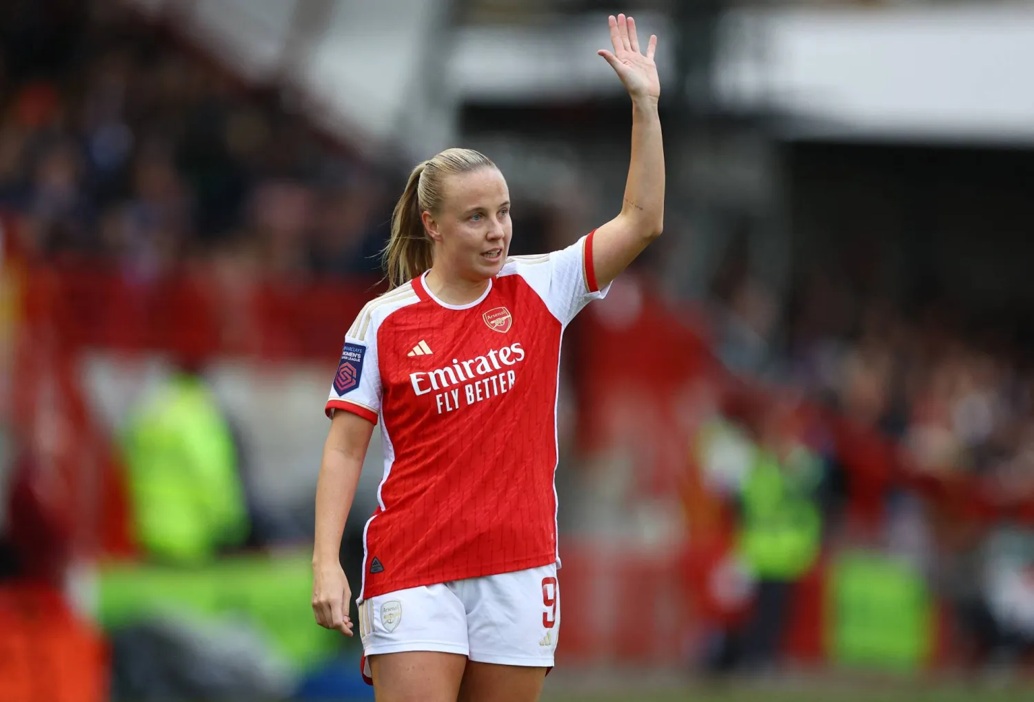 بيث عادت بعد غياب دام أكثر من عام بسبب إصابة في الرباط الصليبي للركبة (رويترز)