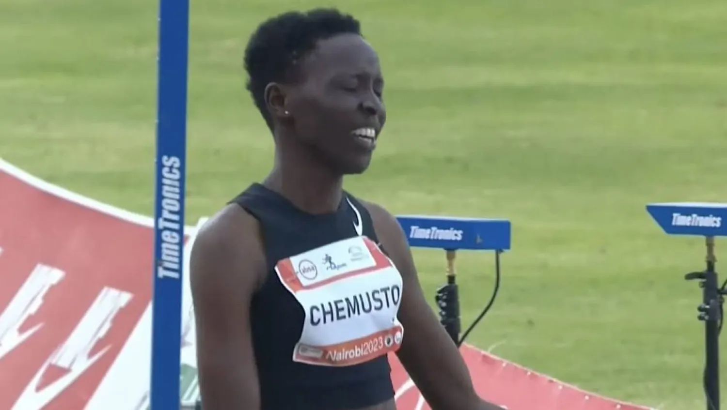 الأوغندية جانات تشيموستو (إكس)