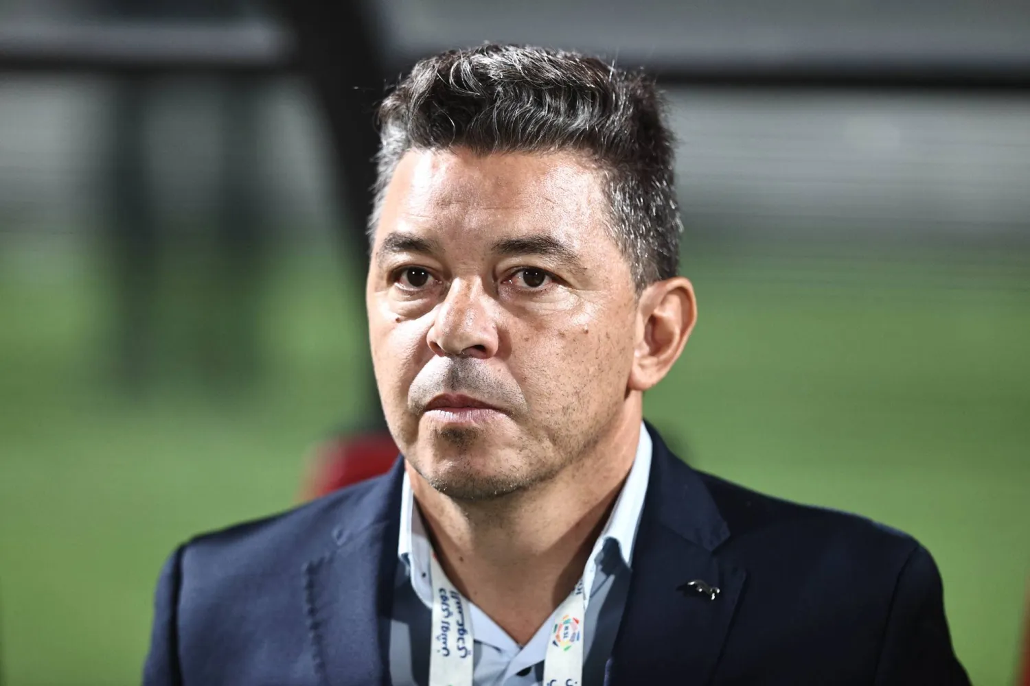 غاياردو مدرب فريق الاتحاد (تصوير: عيسى الدبيسي)