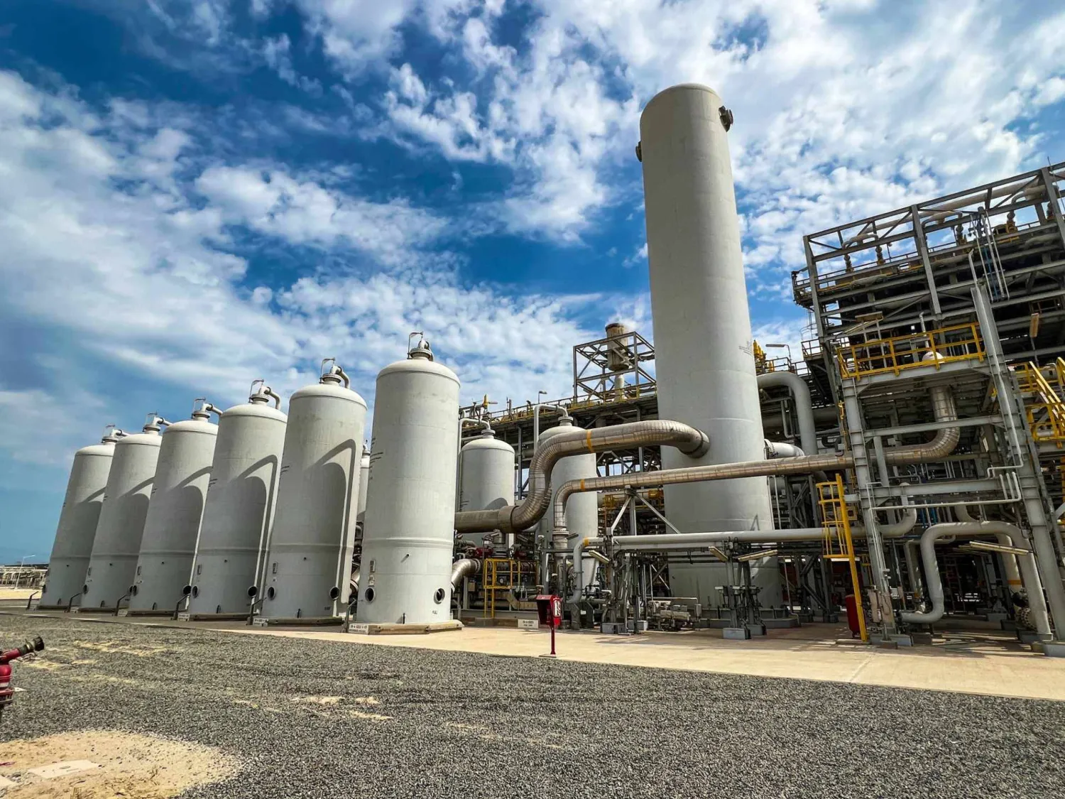 «كيبك» تعلن اكتمال تشغيل مصفاة الزور ورفع طاقة الكويت التكريرية إلى 1.415 مليون برميل يومياً (من موقع الشركة على «إكس»)