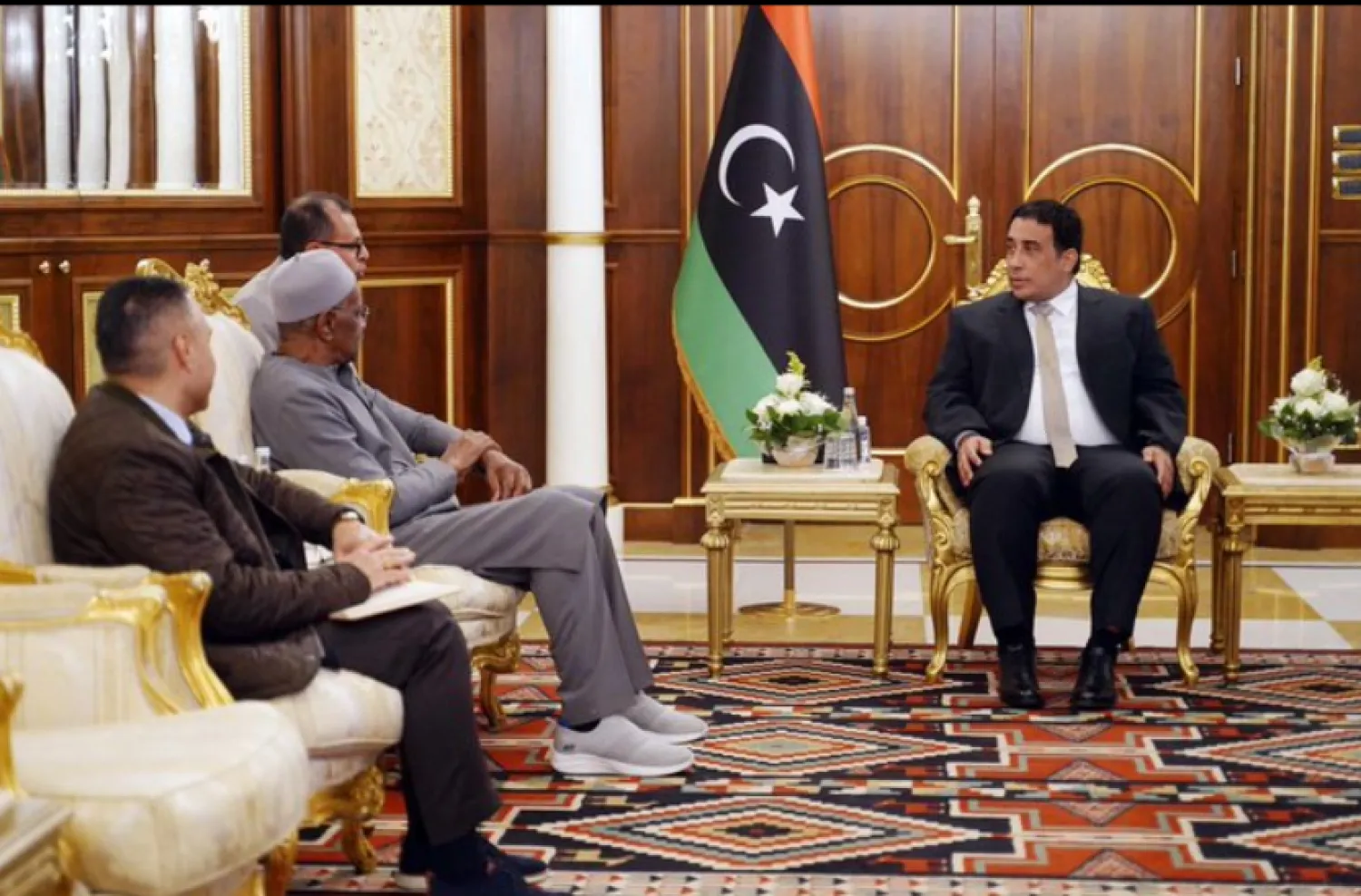 اجتماع المنفي مع باتيلي (البعثة الأممية)