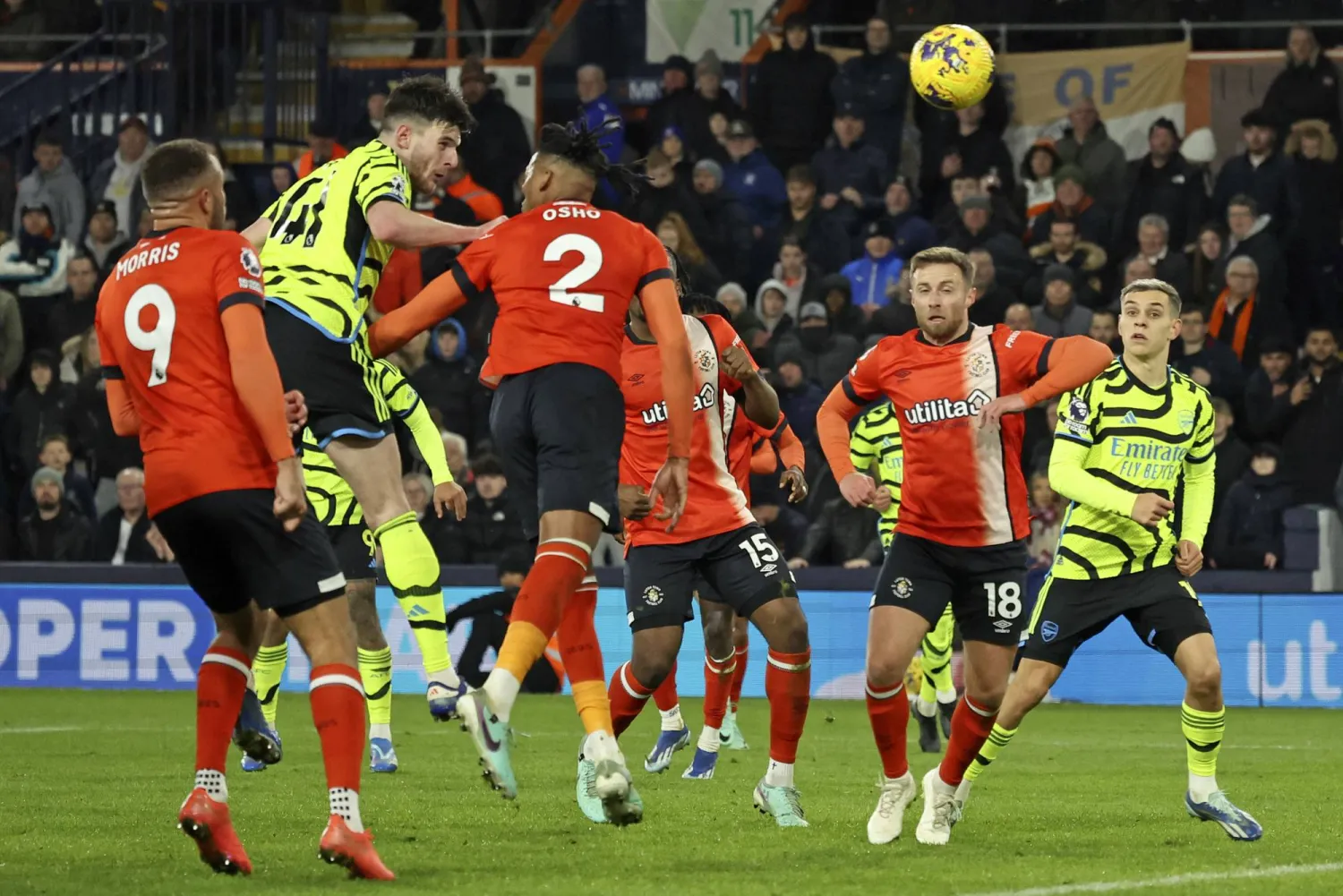 رايس وهدف الفوز القاتل على لوتون في الوقت المحتسب بدلاً من الضائع (أ.ب)