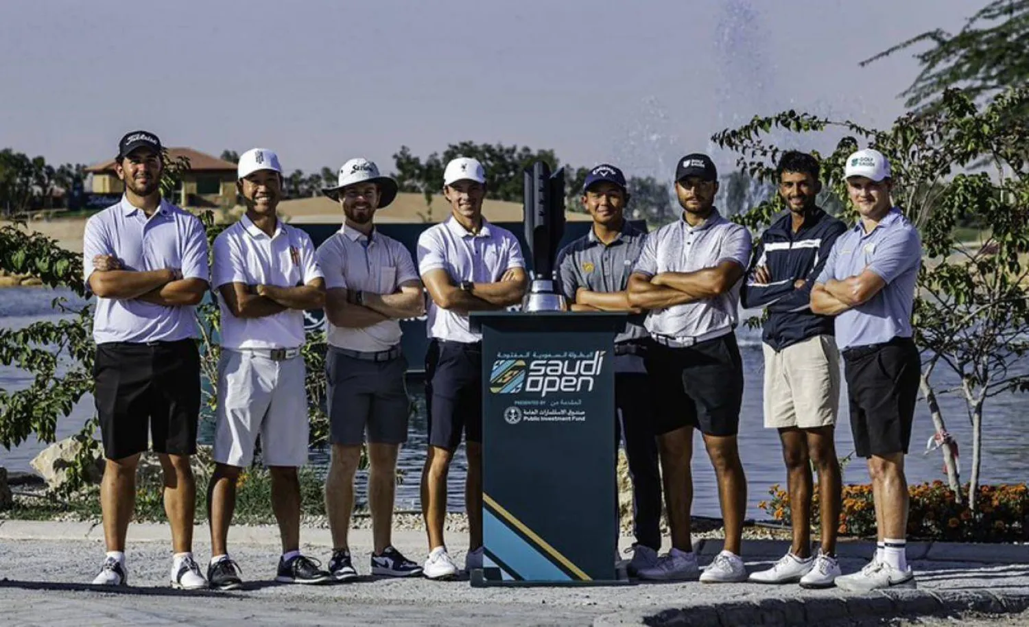 لقطة جماعية لنجوم الغولف العالميين المشاركين في البطولة (الشرق الأوسط)