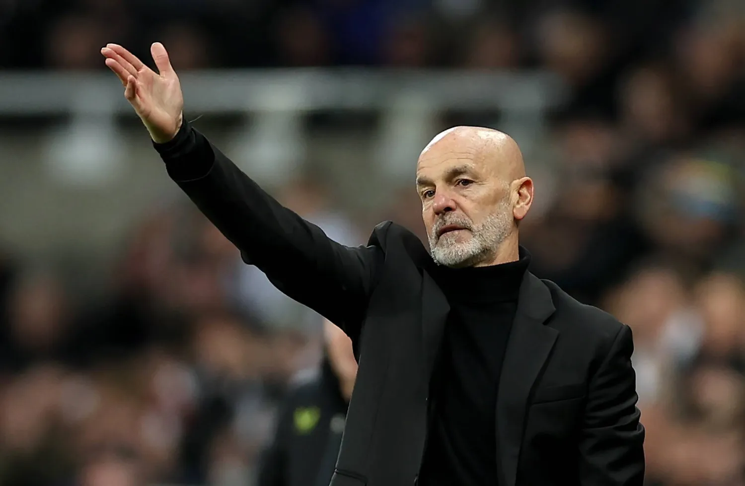 بيولي مدرب ميلان (إ.ب.أ)