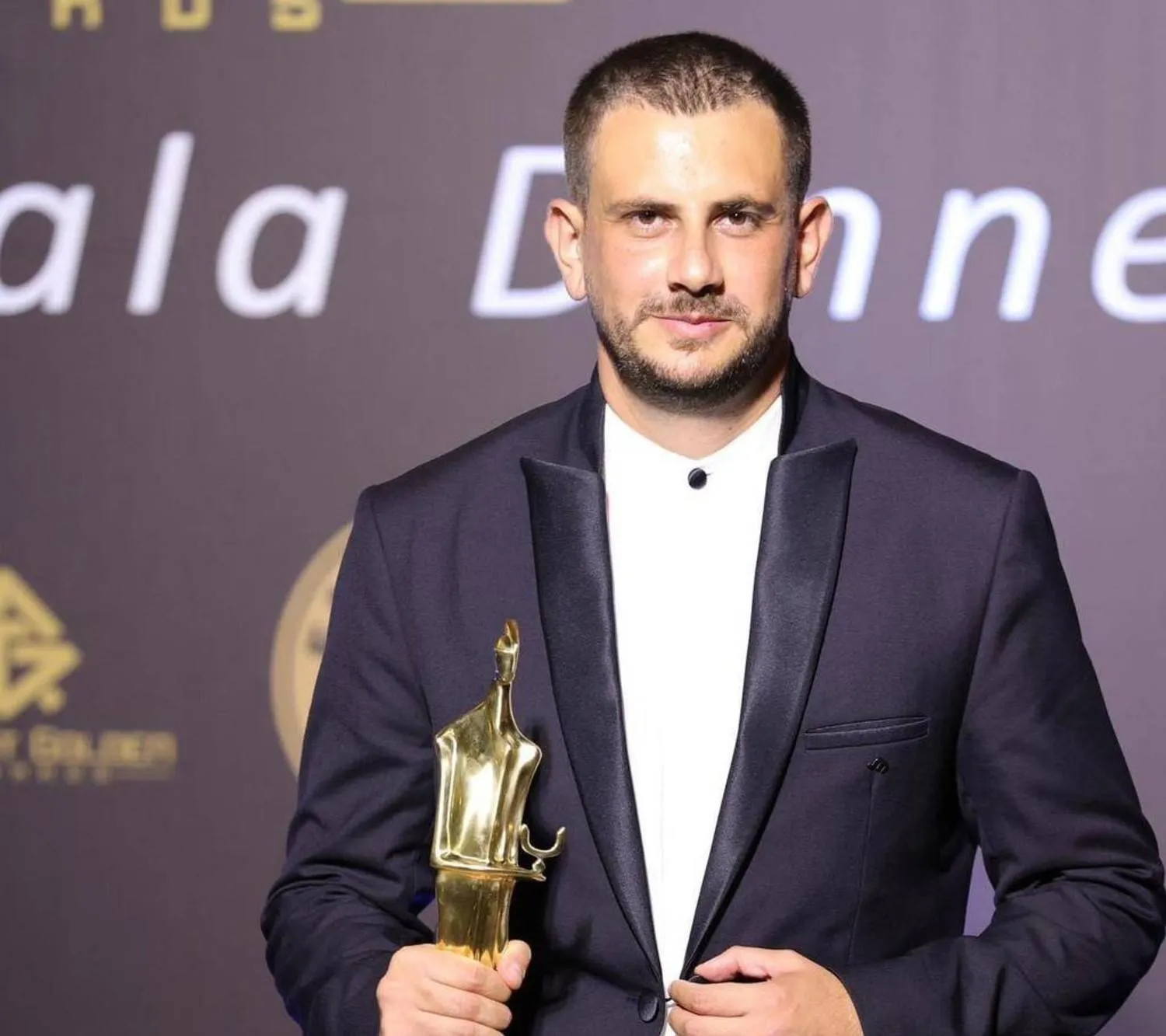 لا يتأثر جعجع بجنسية الفيلم الذي يشاهده (صور المخرج)
