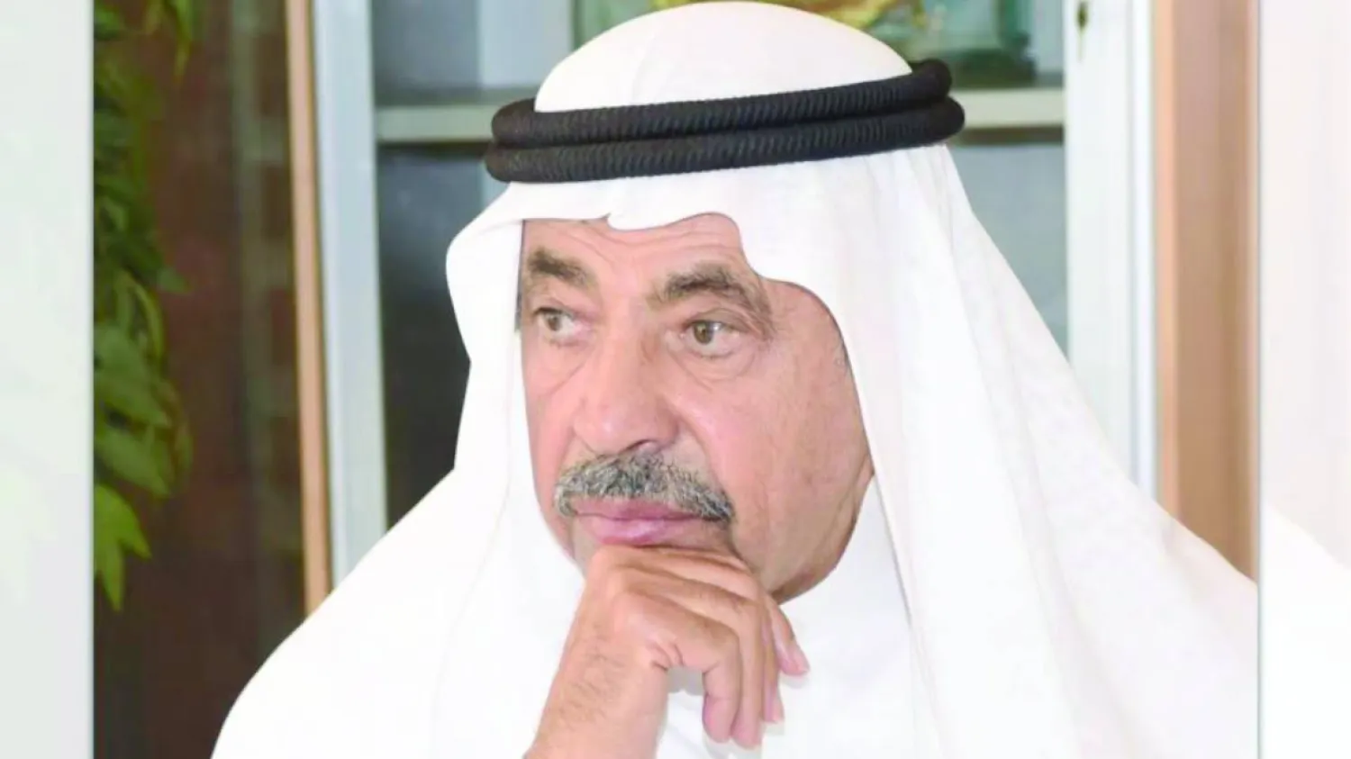  يُعد الشاعر عبد العزيز سعود البابطين صرحاً للأدب والشعر وحاضناً للإبداع الشعري العربي