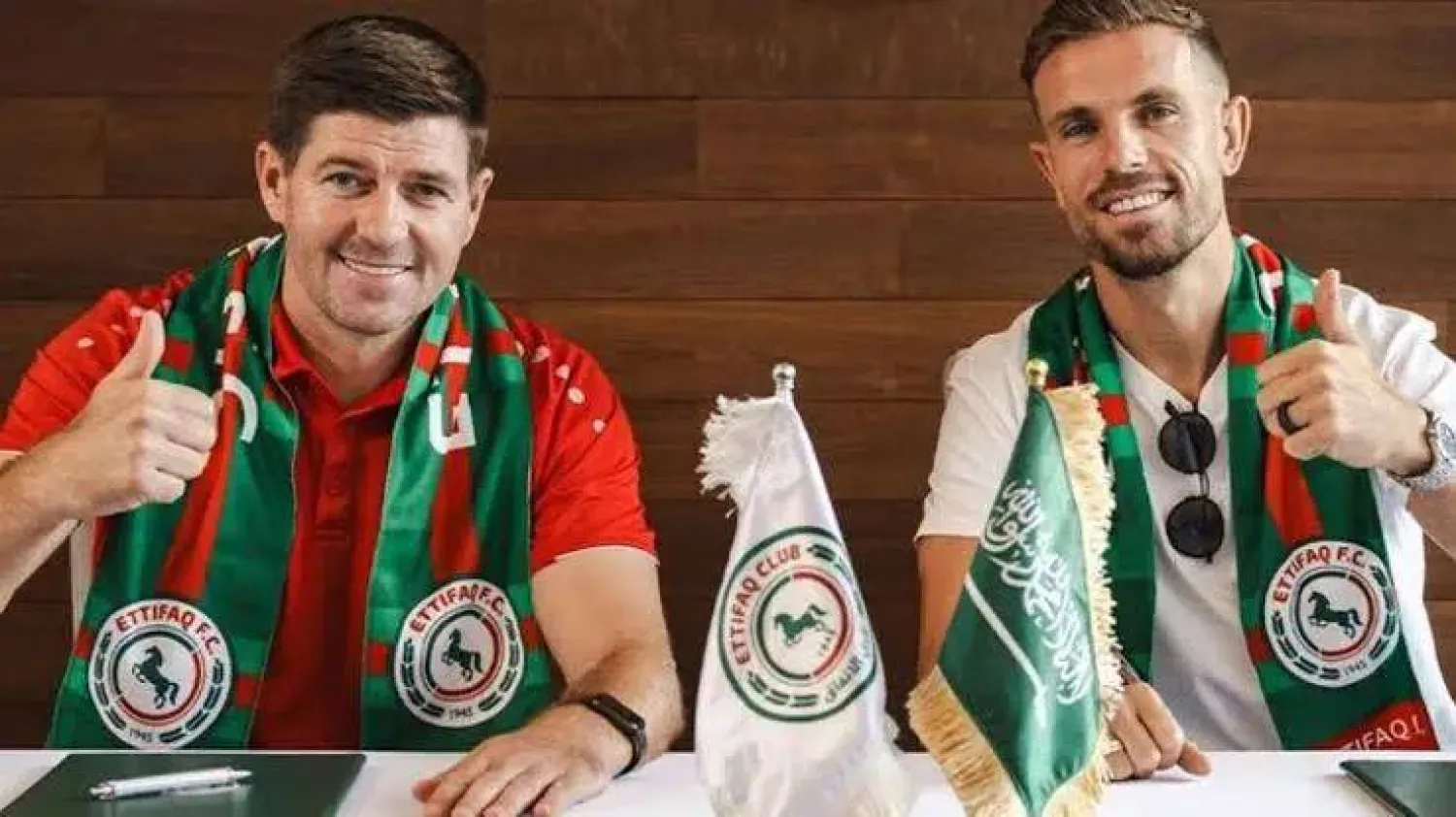 هندرسون قال إن جيرارد هو أحد أسباب انضمامي للنادي (منصة إكس)