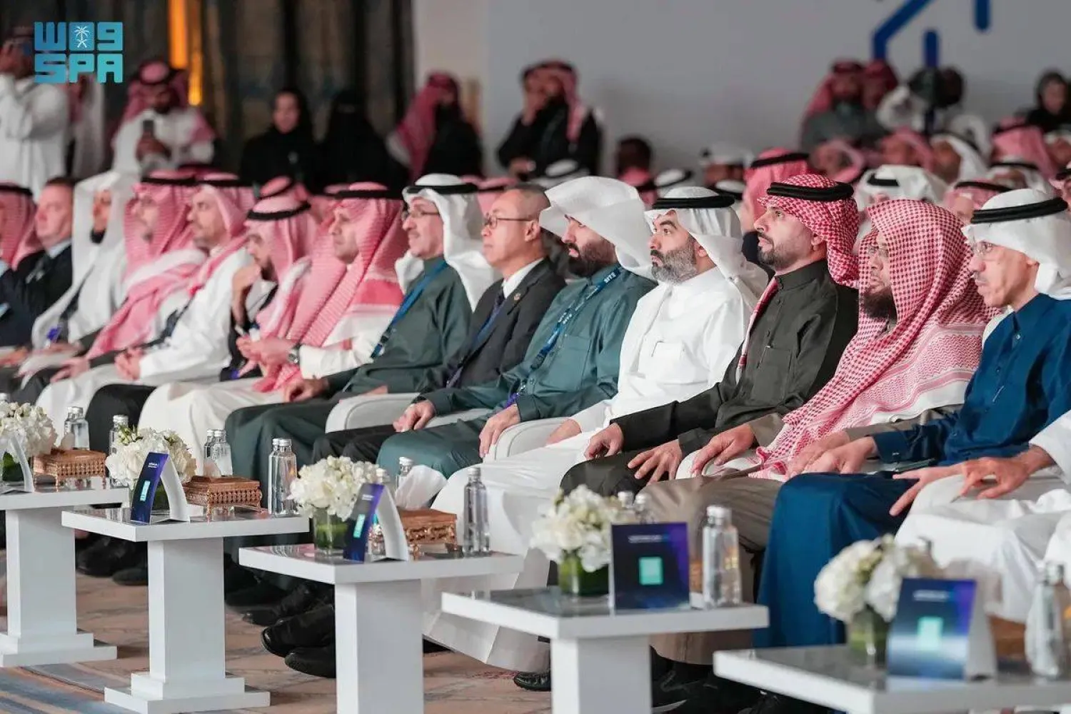 
جانب من حضور الوزراء والمسؤولين المحليين والدوليين في ملتقى الحكومة الرقمية بالرياض أمس (واس)