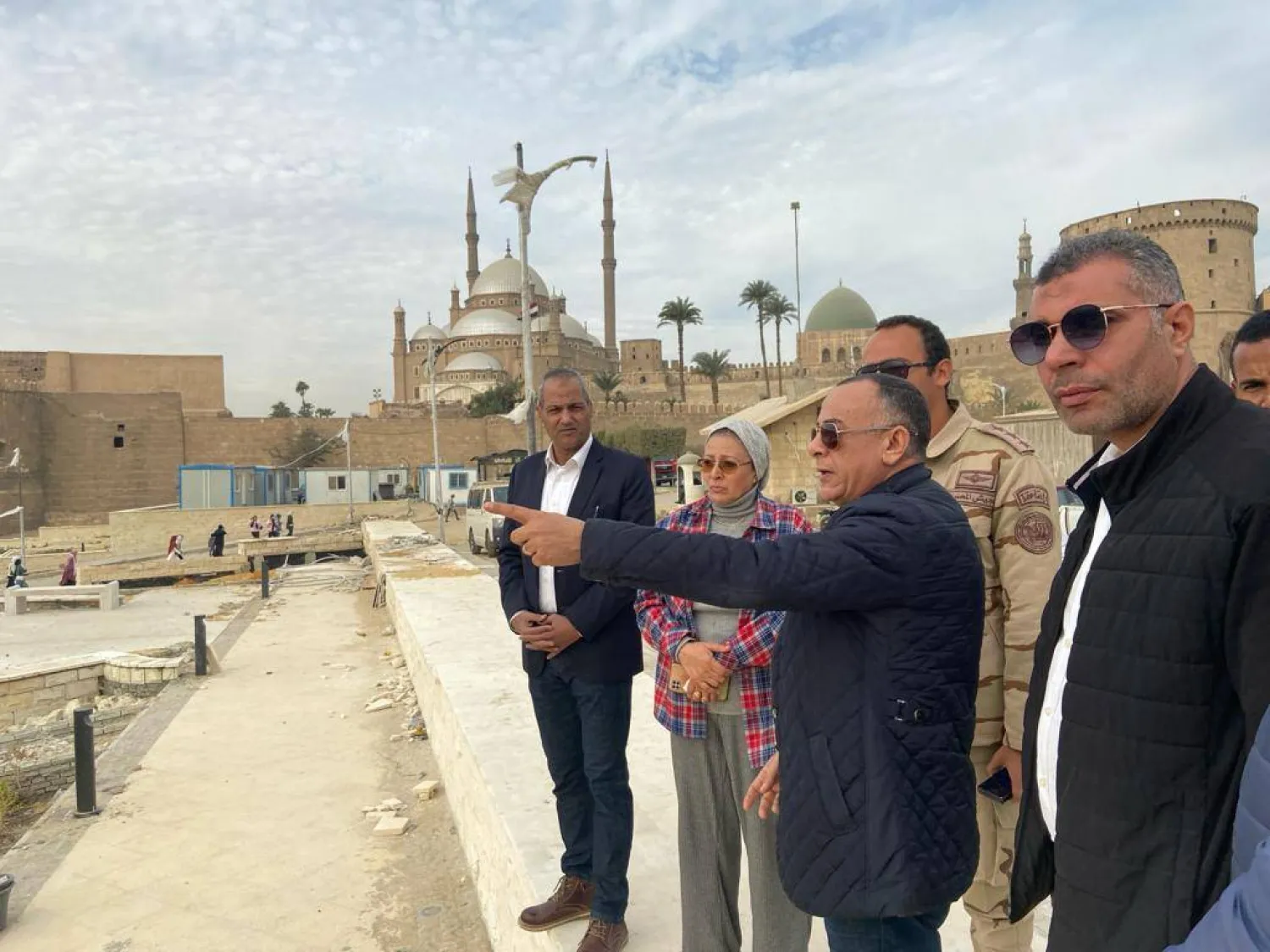 جانب من زيارة مسؤولي الآثار للقلعة (وزارة السياحة والآثار المصرية)