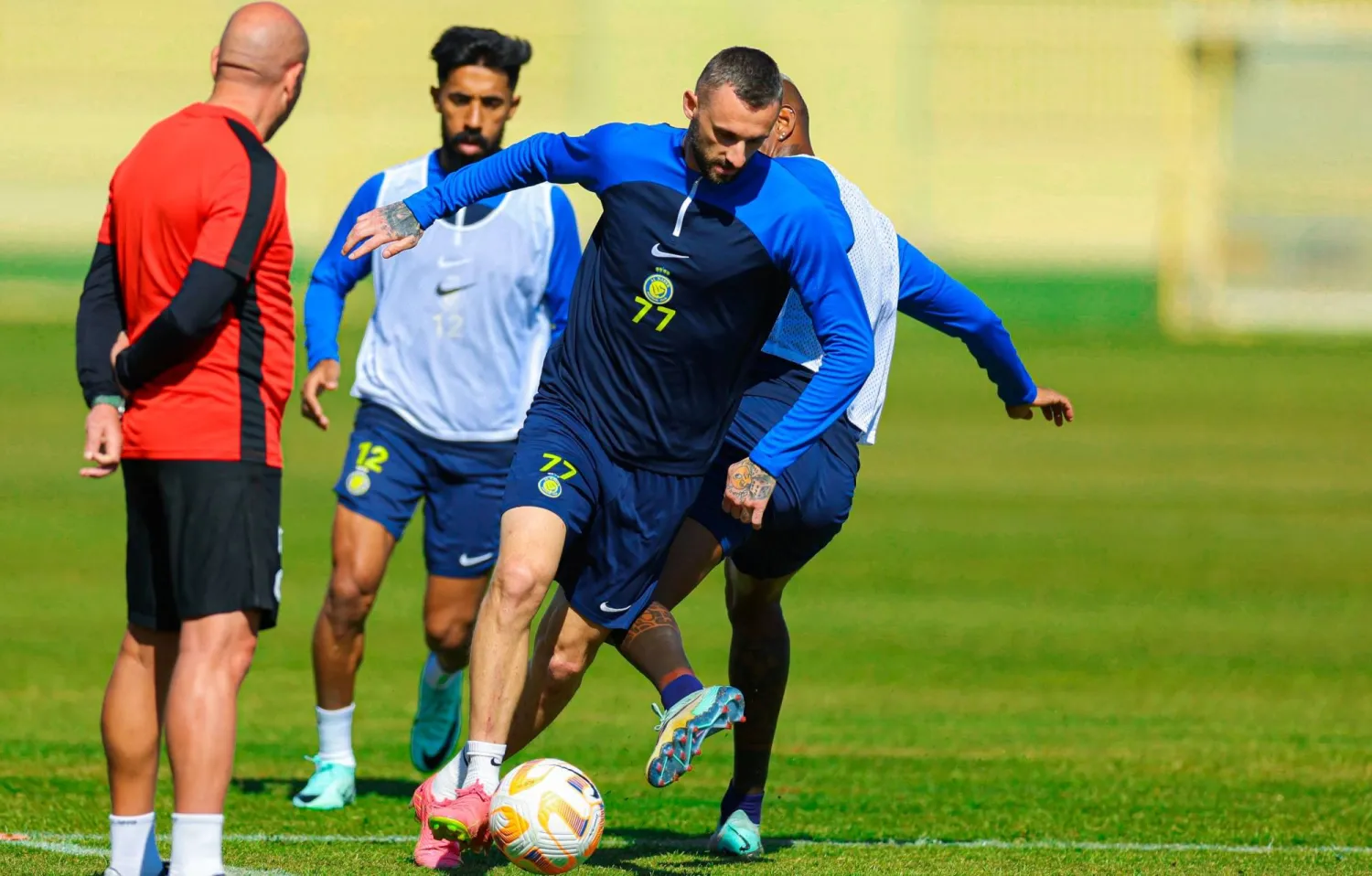 بروزوفيتش خلال تدريبات النصر الأخيرة (نادي النصر)