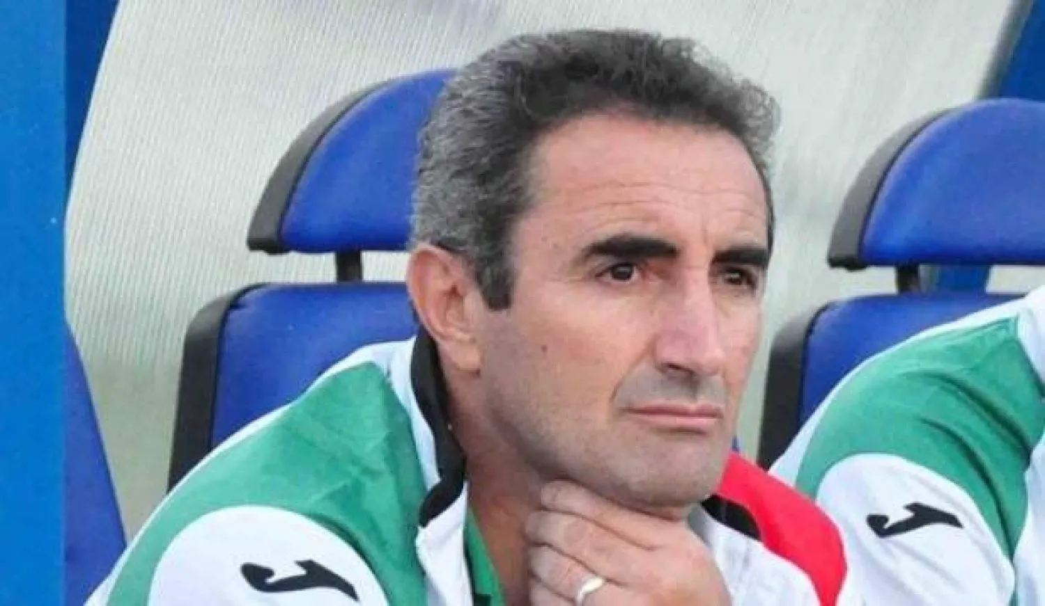 جمال مناد (إكس)