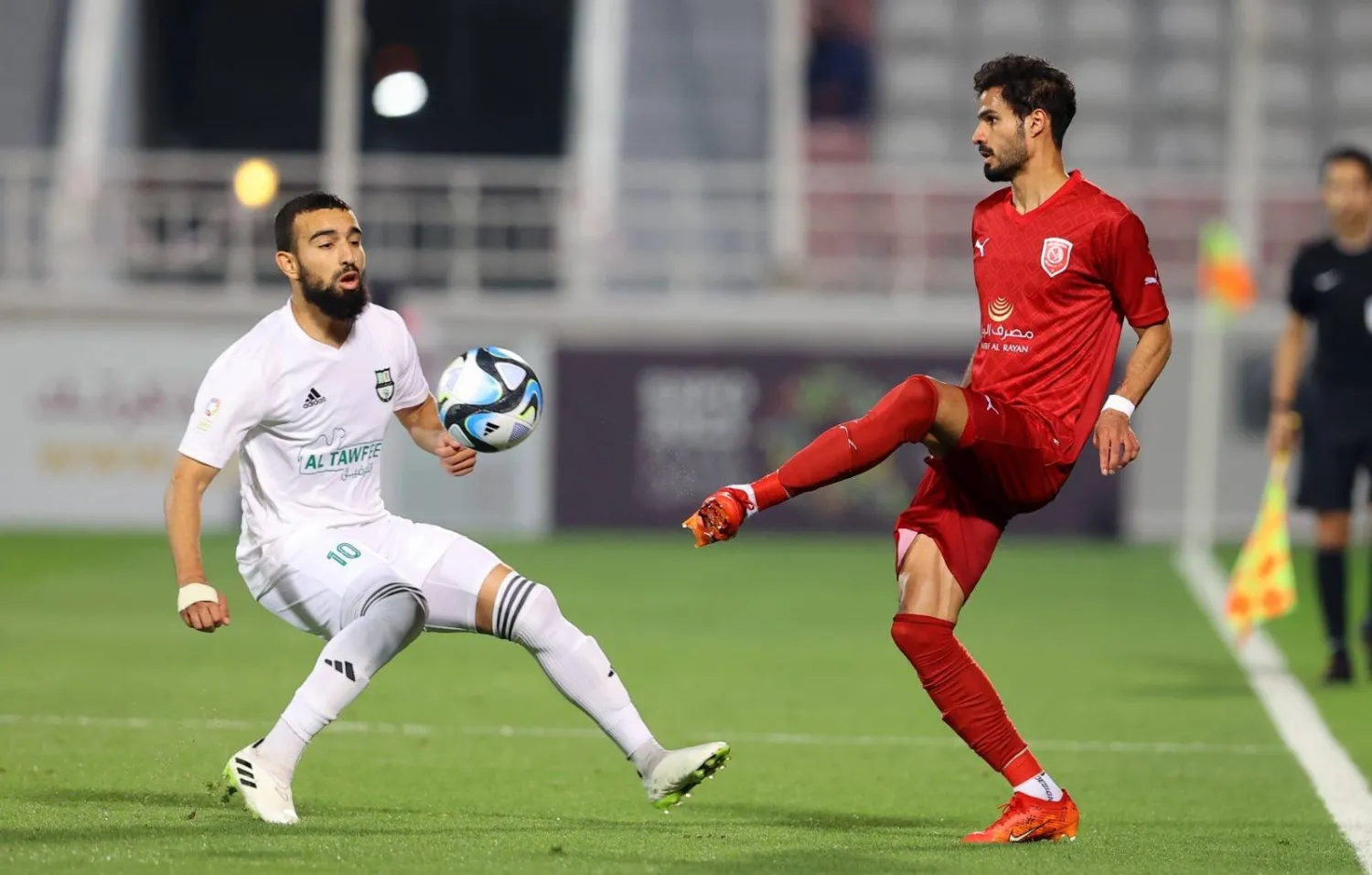 جانب من مباراة في الدوري القطري لكرة القدم (دوري قطر لكرة القدم)