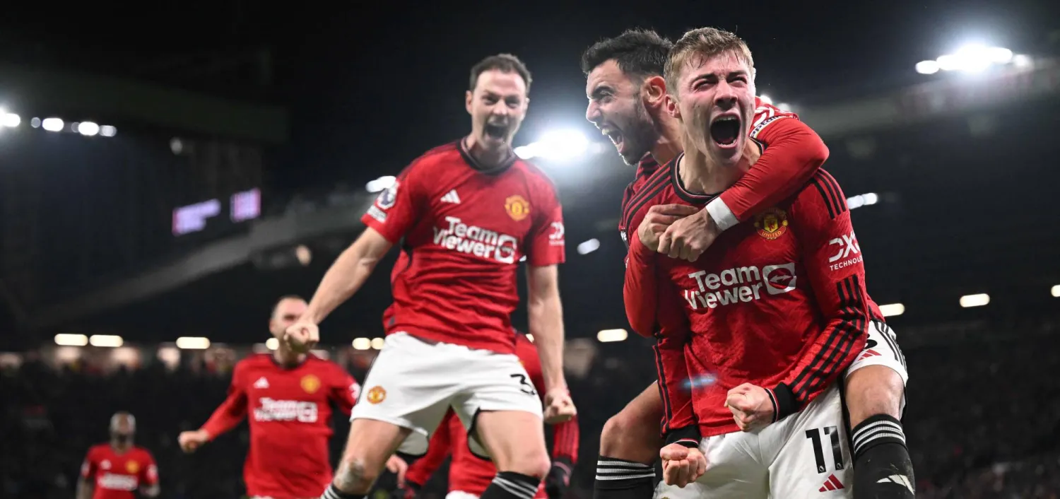 هويلوند محتفلا بهدف الفوز على أستون فيلا (أ.ف.ب)