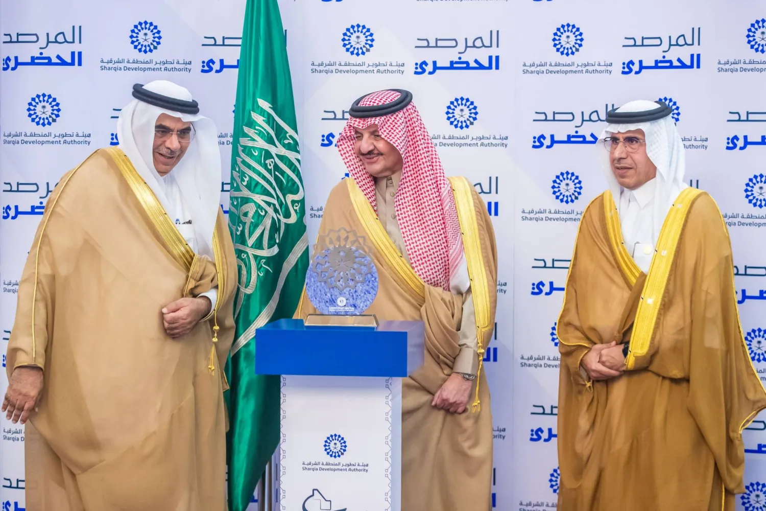 الأمير سعود بن نايف بن عبد العزيز أمير المنطقة الشرقية بالسعودية خلال تدشينه برنامج الأداء التنموي «سرب» والمؤشرات الحضرية (الشرق الأوسط)