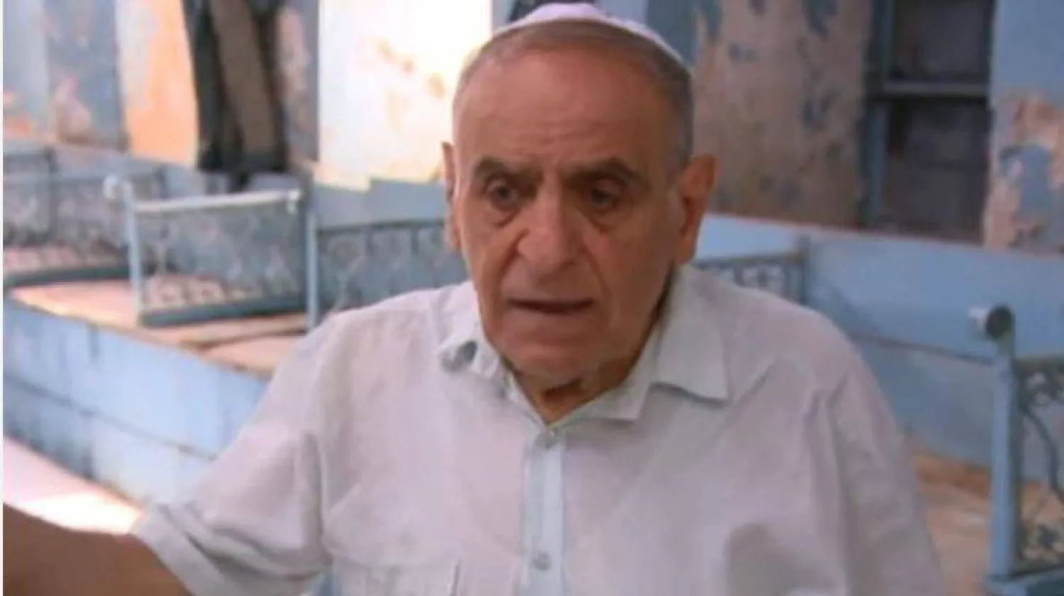 اسحق أرازي رئيس الطائفة اليهودية في لبنان (وسائل إعلام لبنانية)